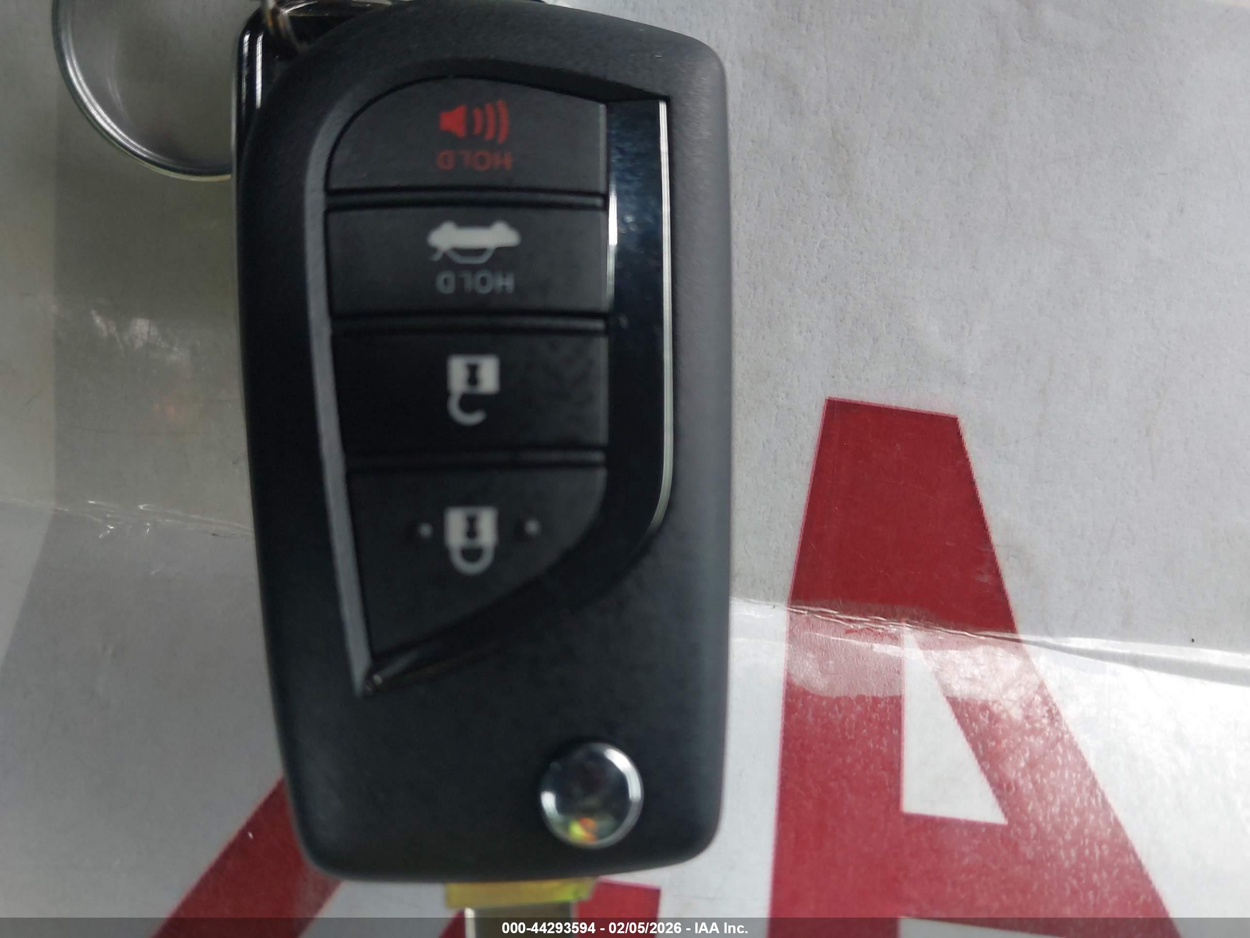 TOYOTA COROLLA image 11