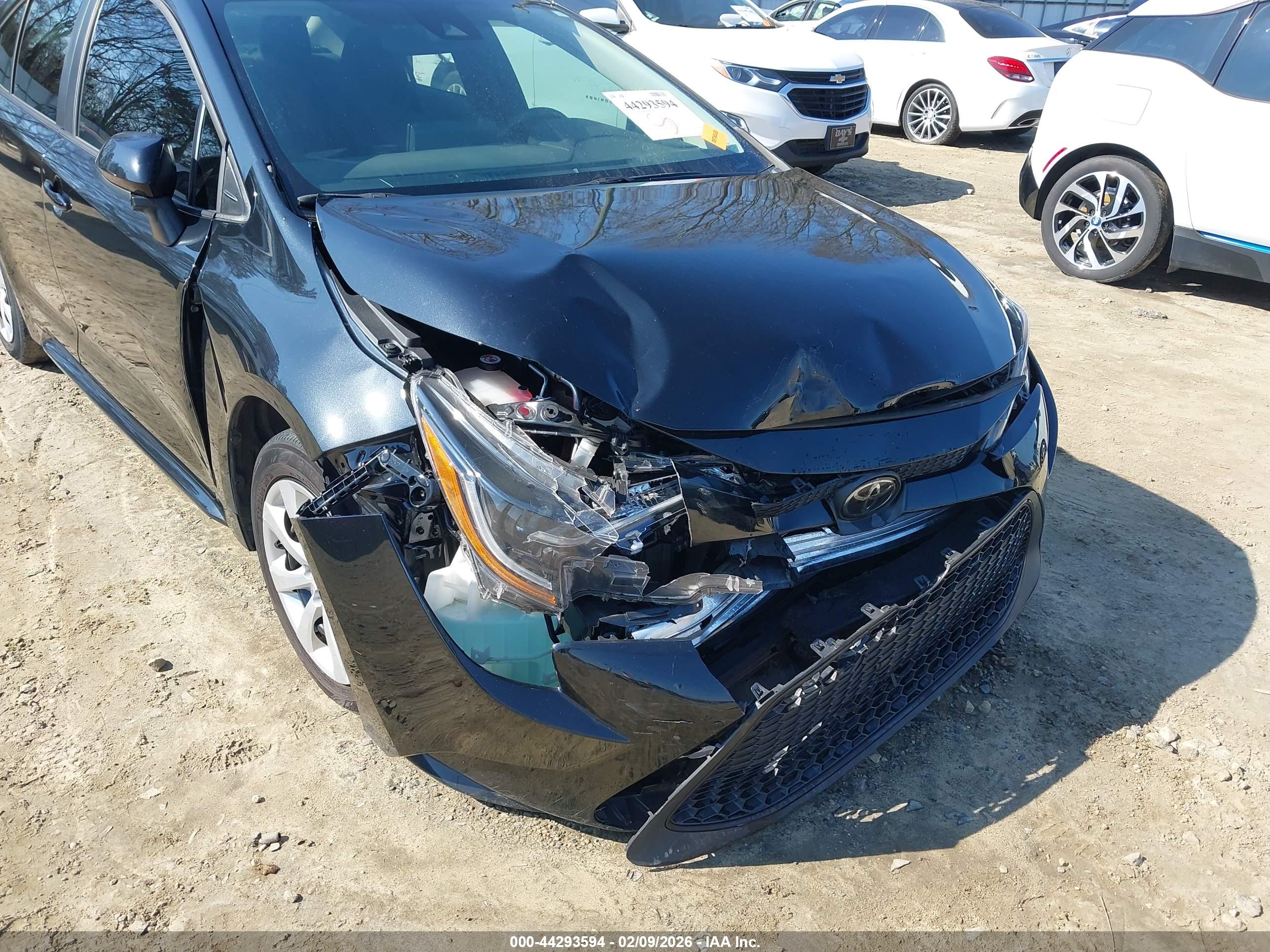 TOYOTA COROLLA image 6