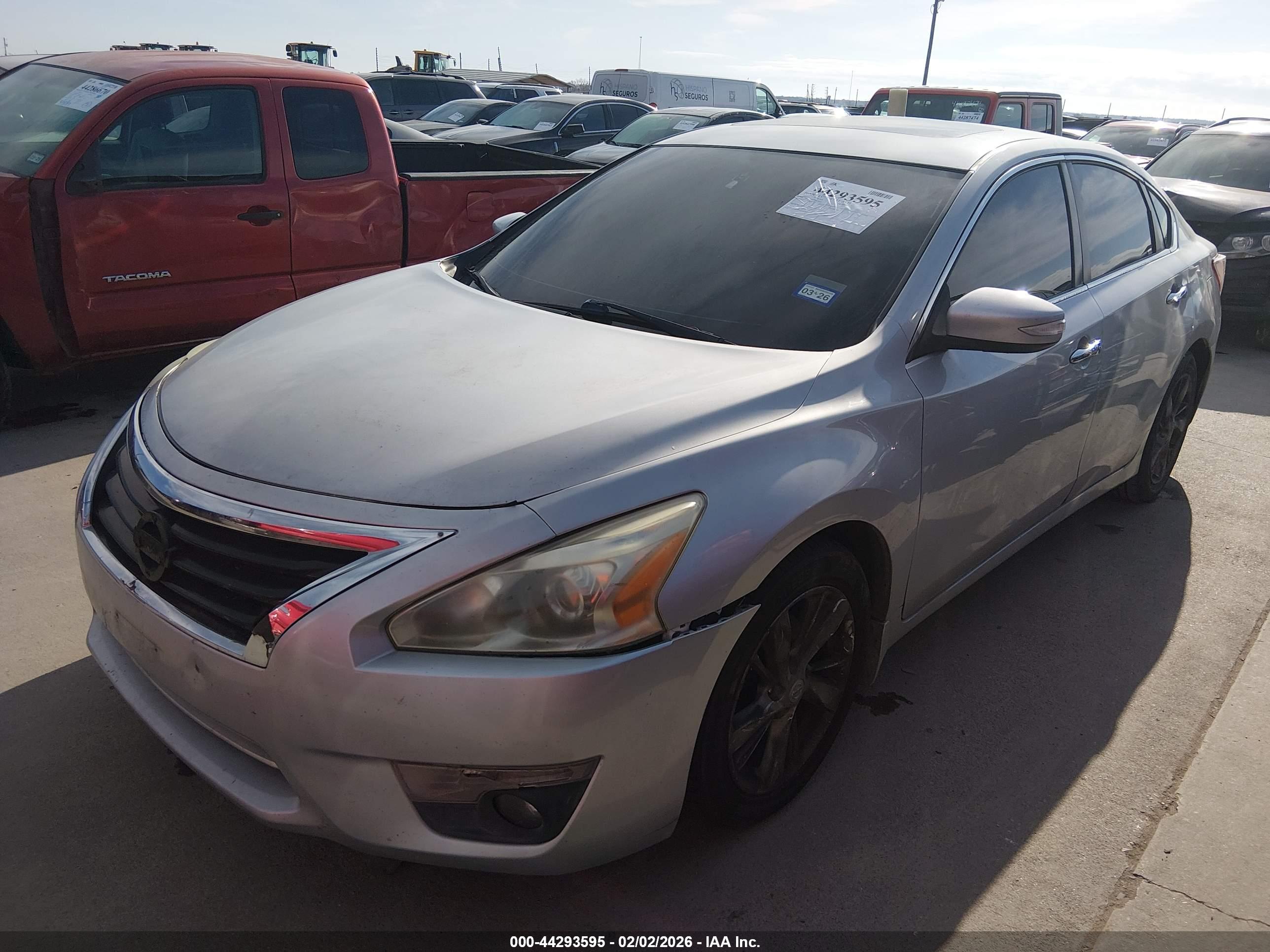 NISSAN ALTIMA image 2