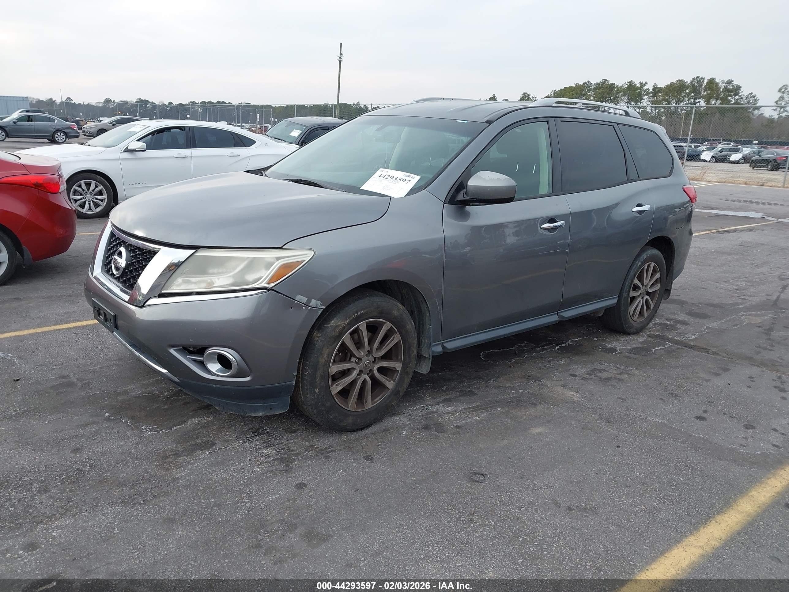 NISSAN PATHFINDER image 2