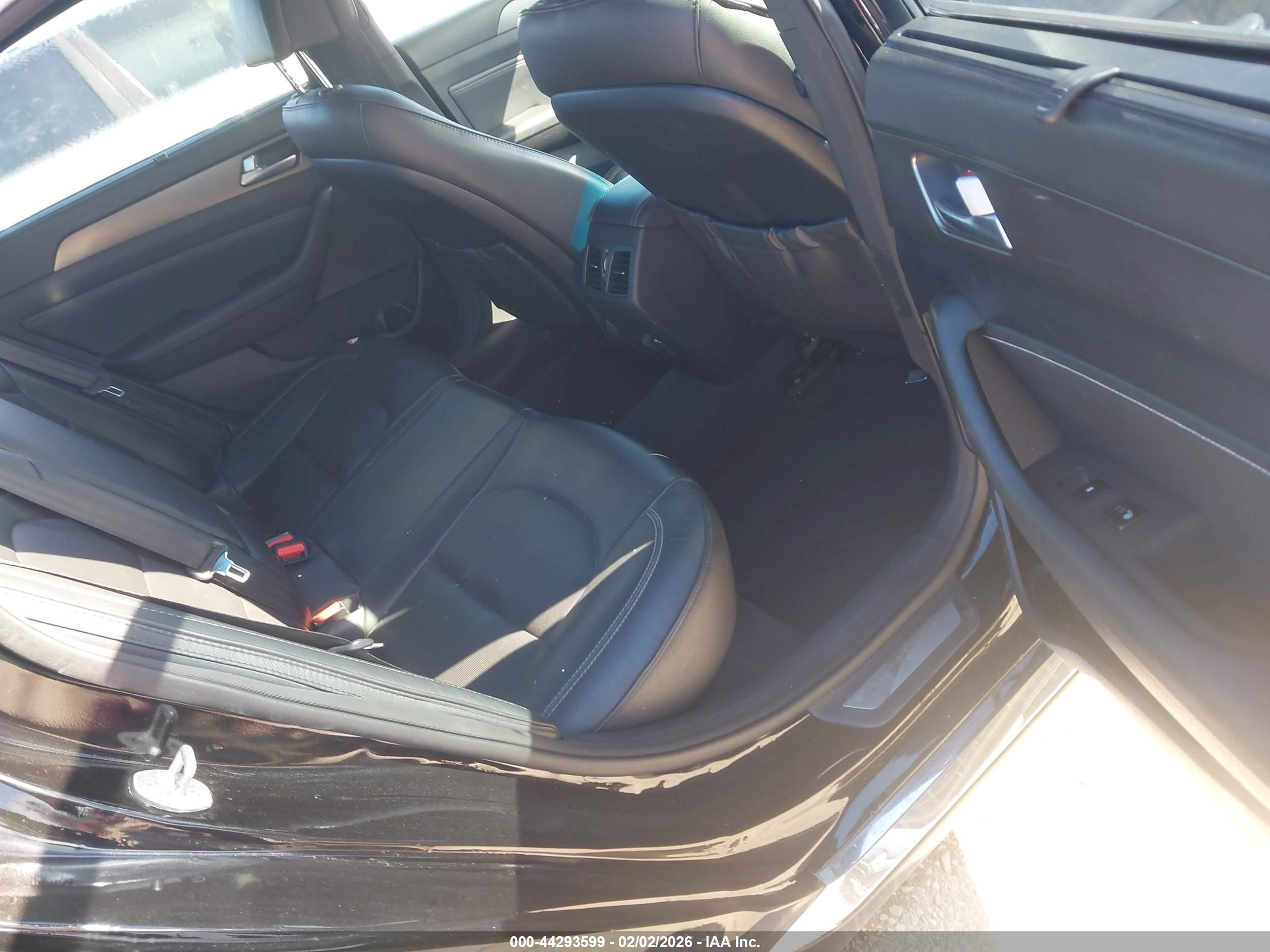 HYUNDAI SONATA image 8
