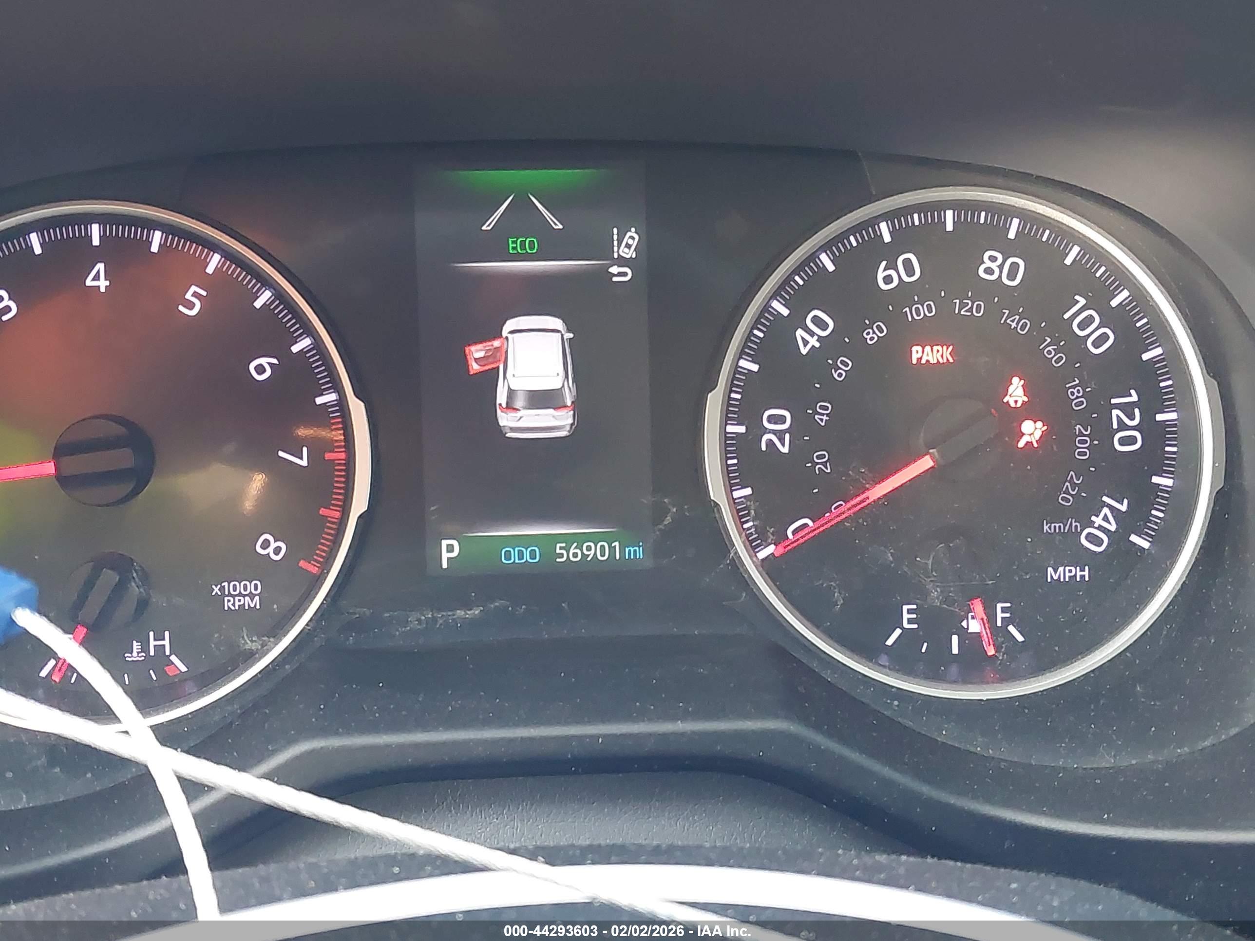 TOYOTA RAV4 image 7