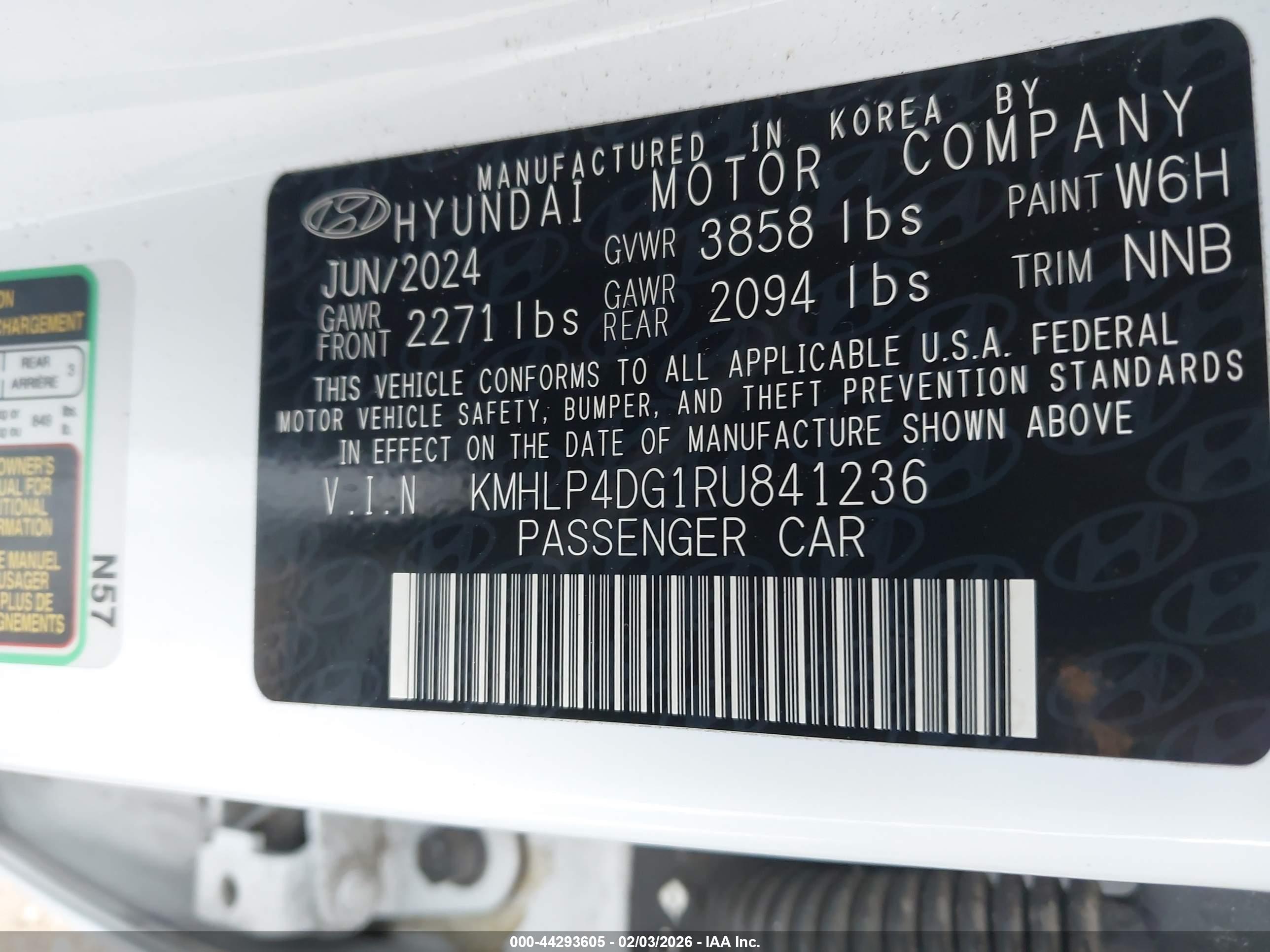 HYUNDAI ELANTRA image 9
