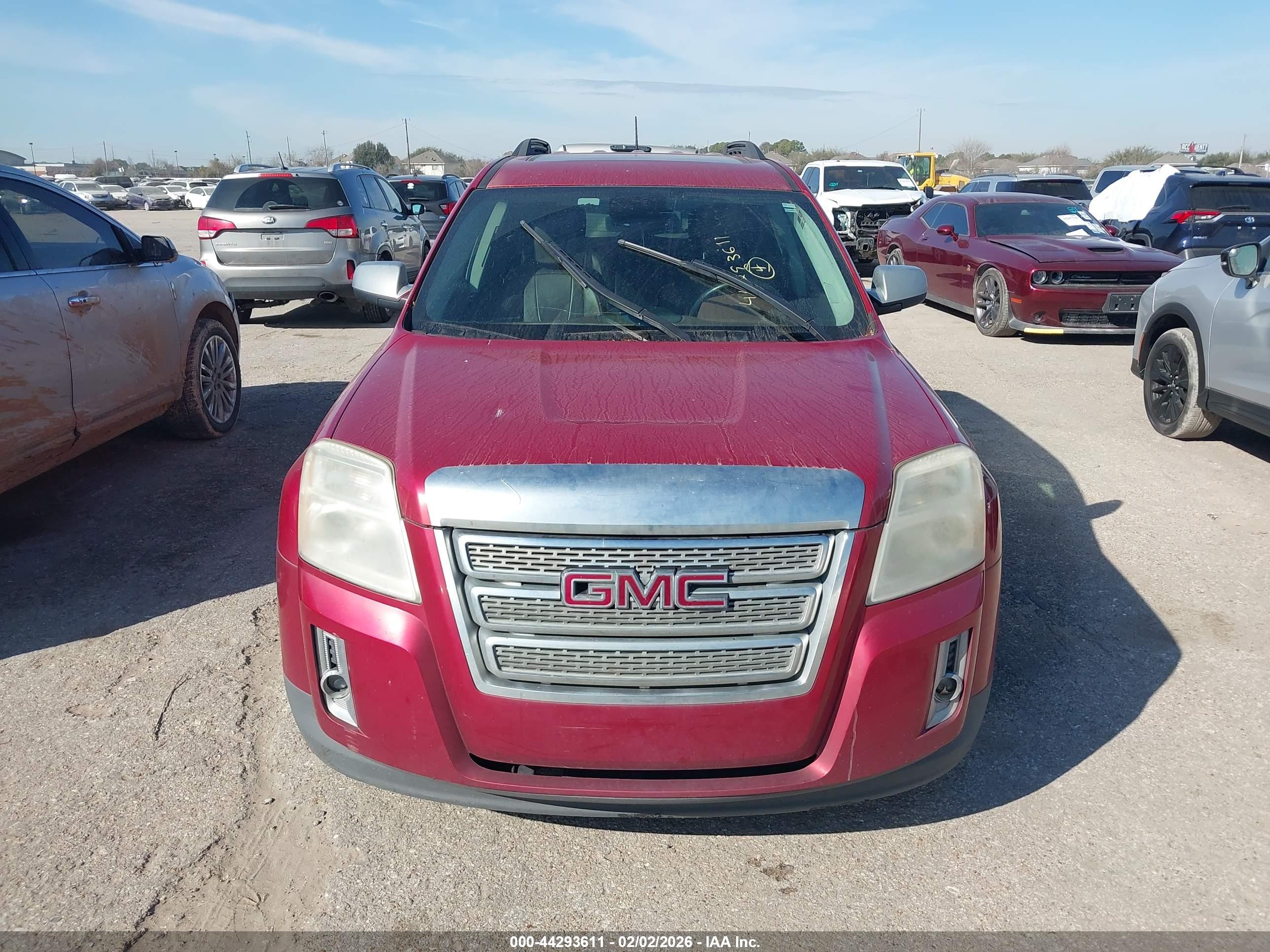 GMC TERRAIN image 6