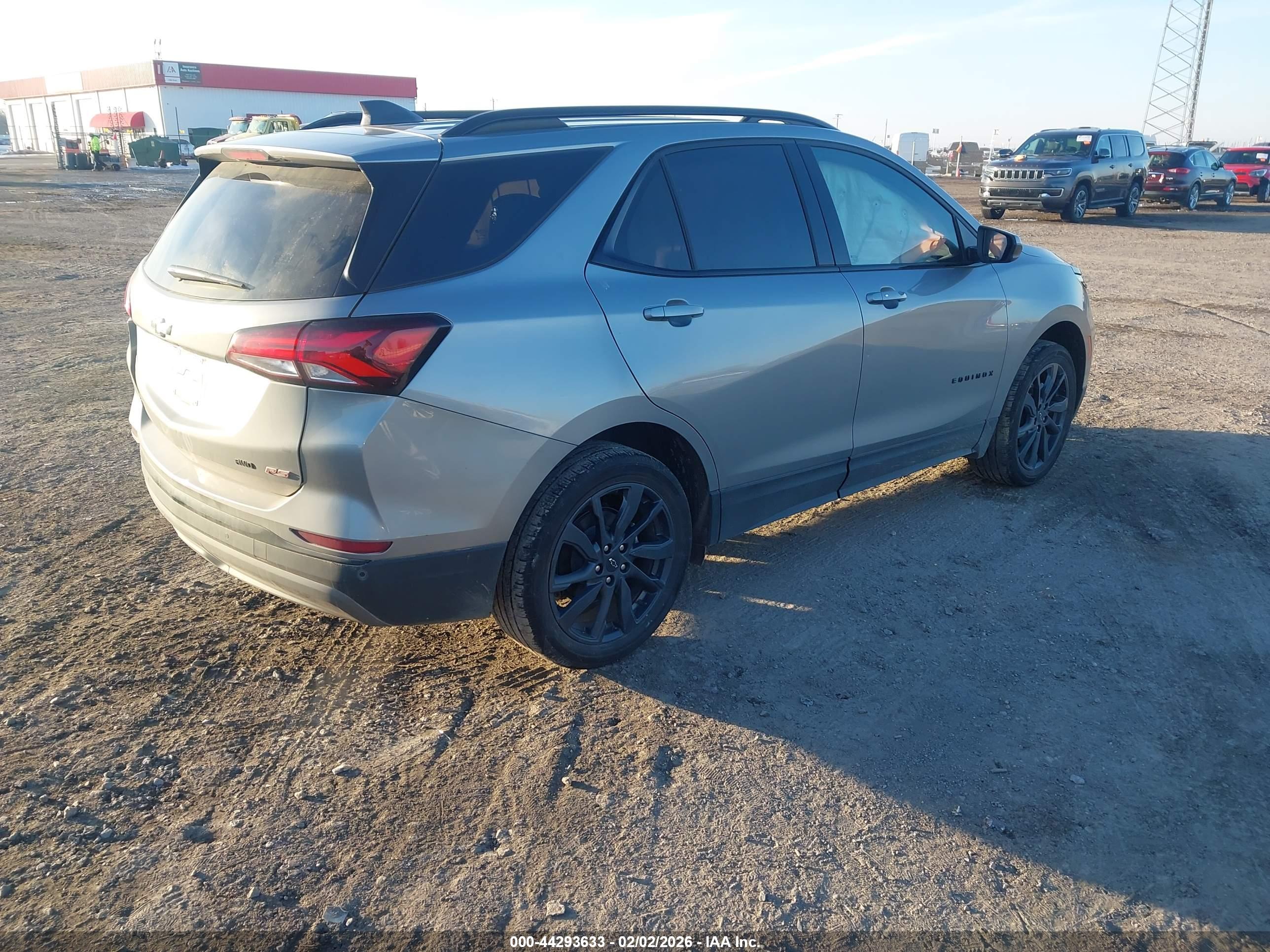 CHEVROLET EQUINOX image 4