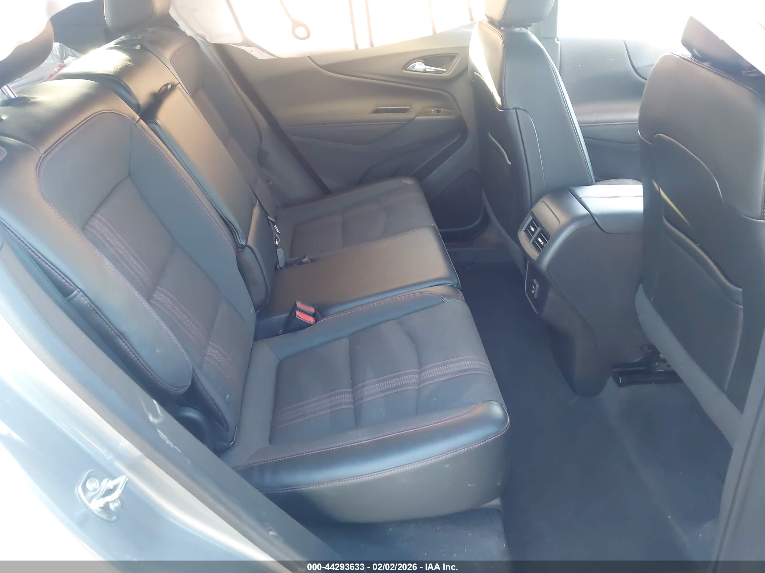 CHEVROLET EQUINOX image 8