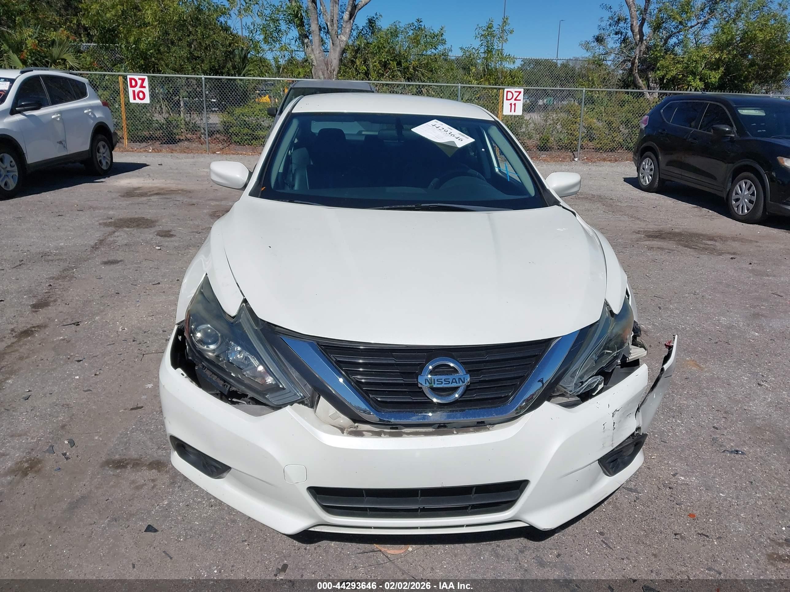 NISSAN ALTIMA image 6