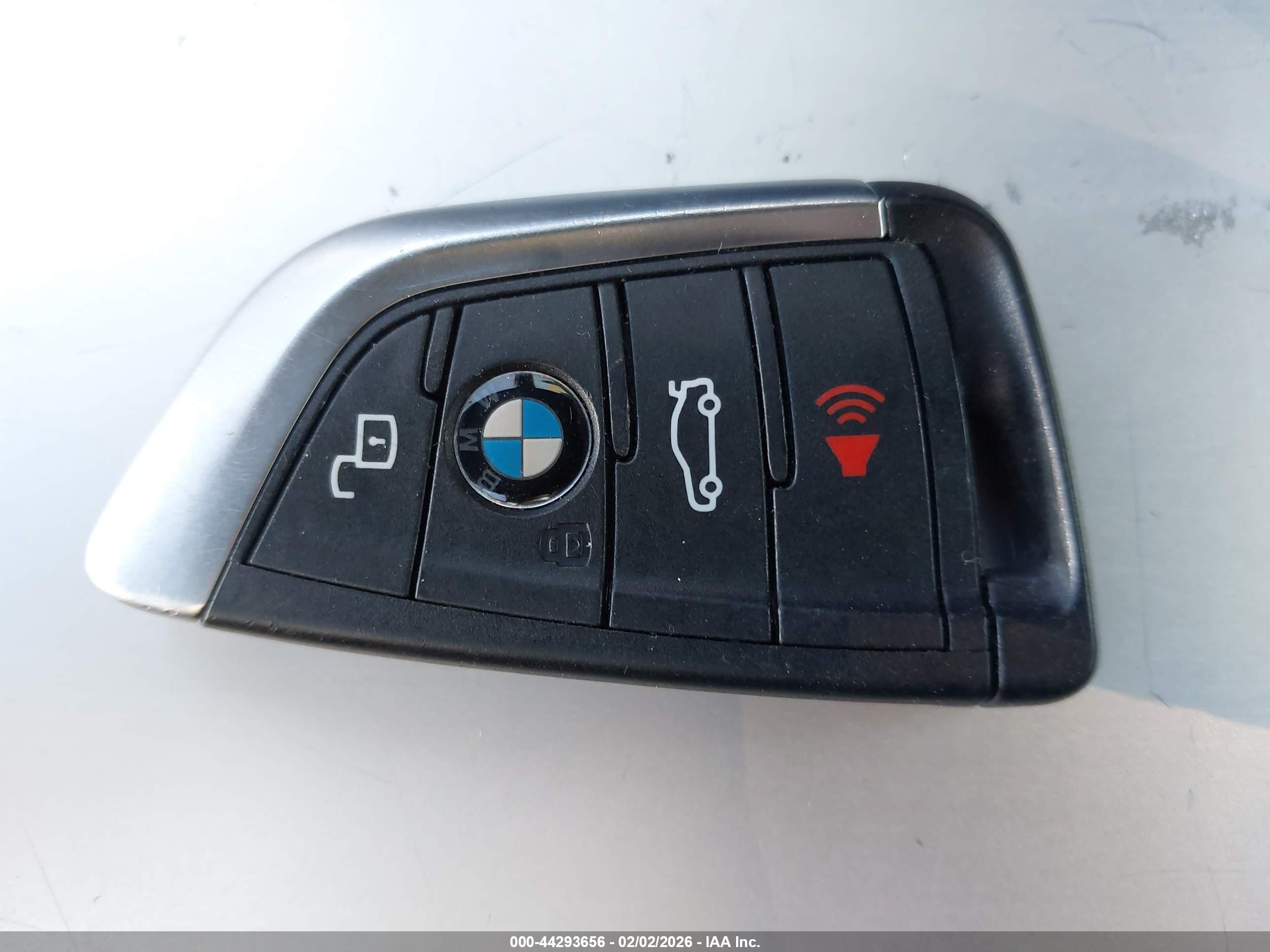 BMW X4 image 11