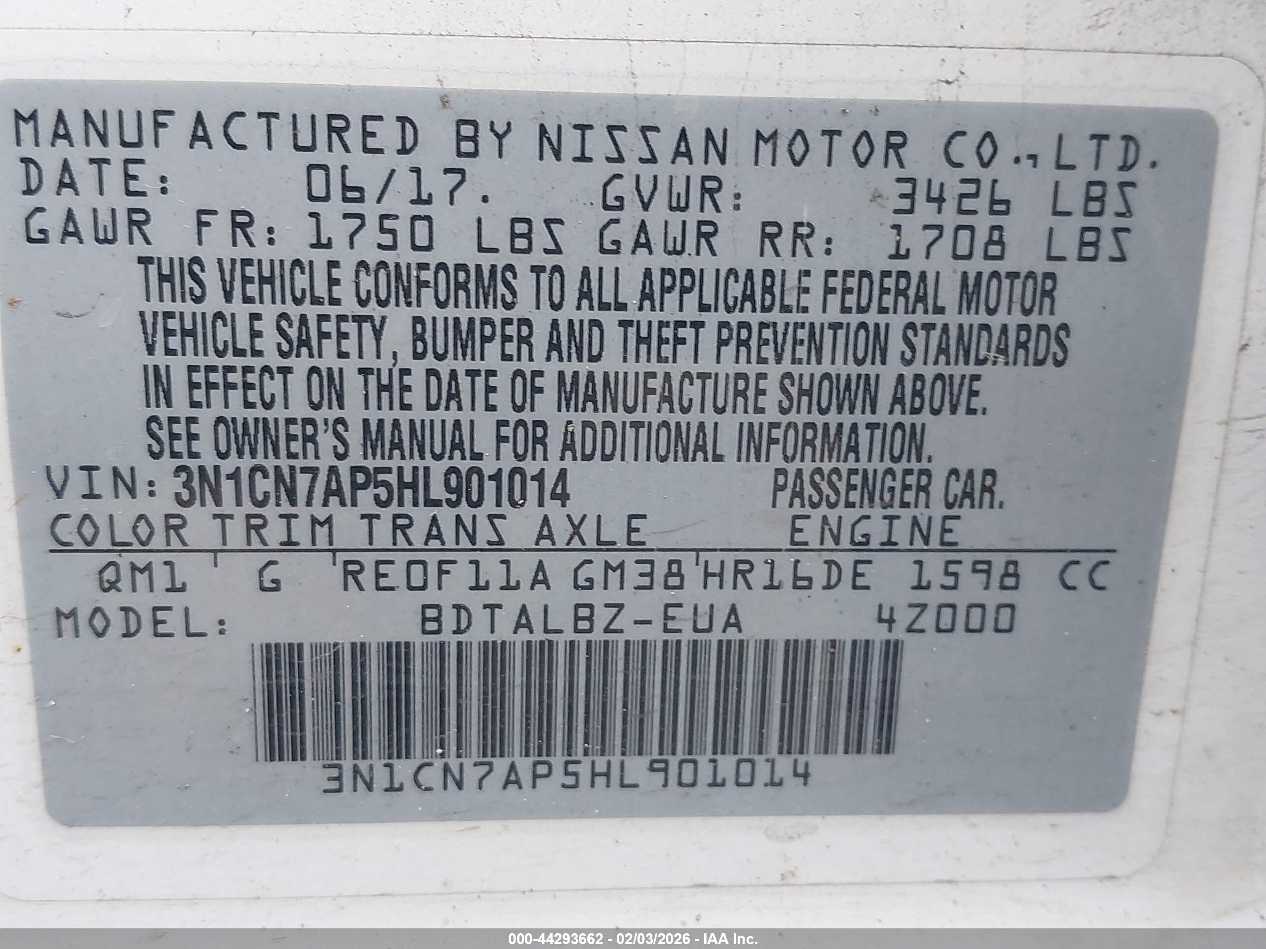 NISSAN VERSA image 9