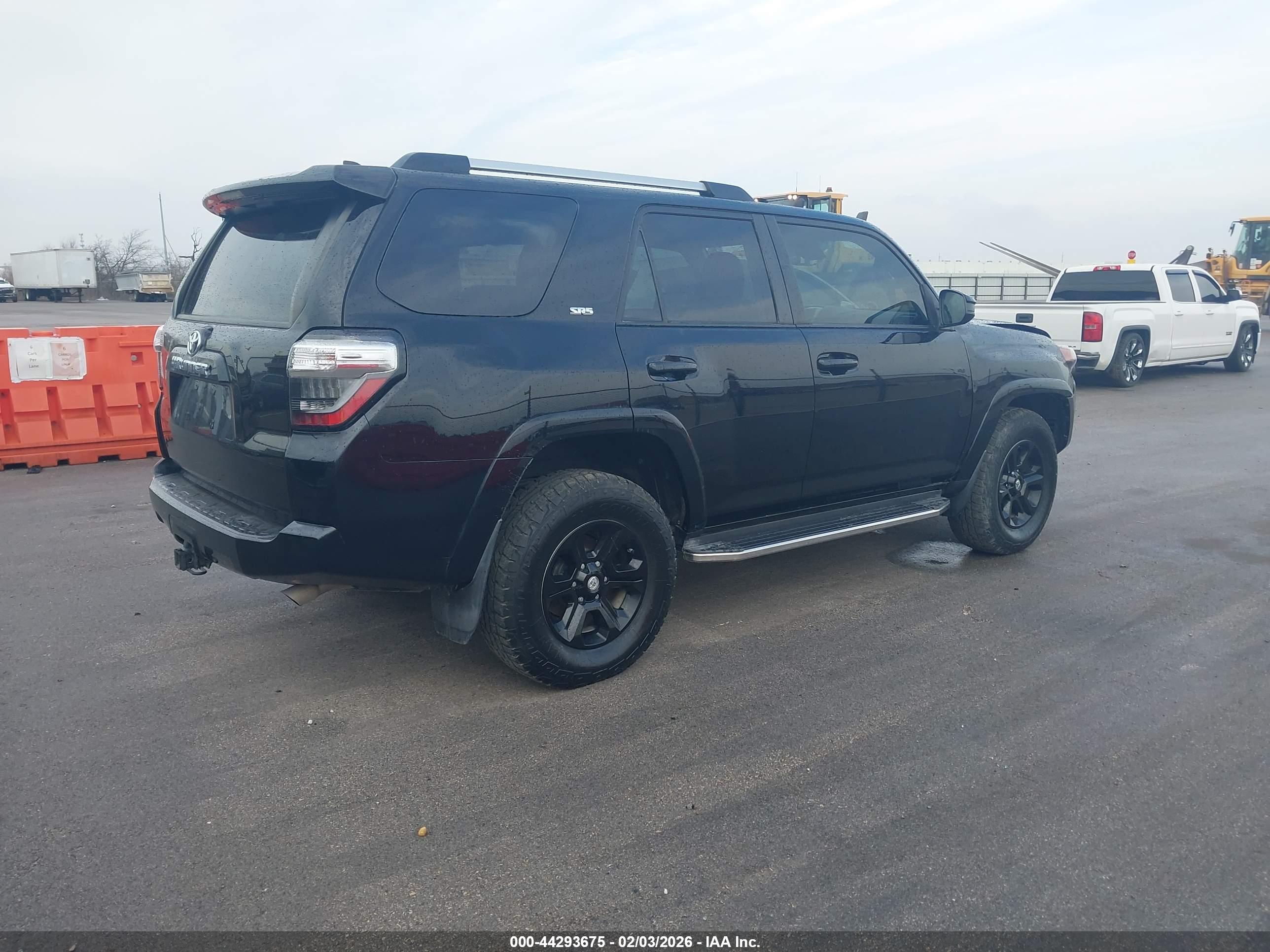 TOYOTA 4RUNNER image 4