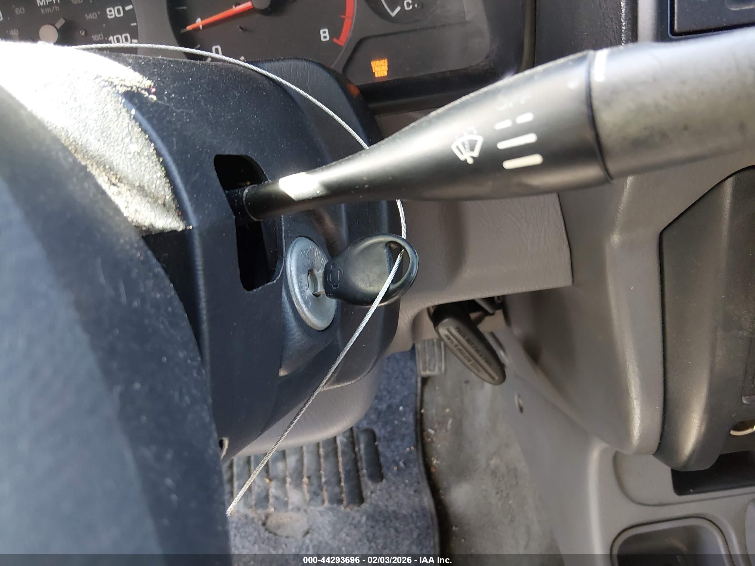 NISSAN XTERRA image 11