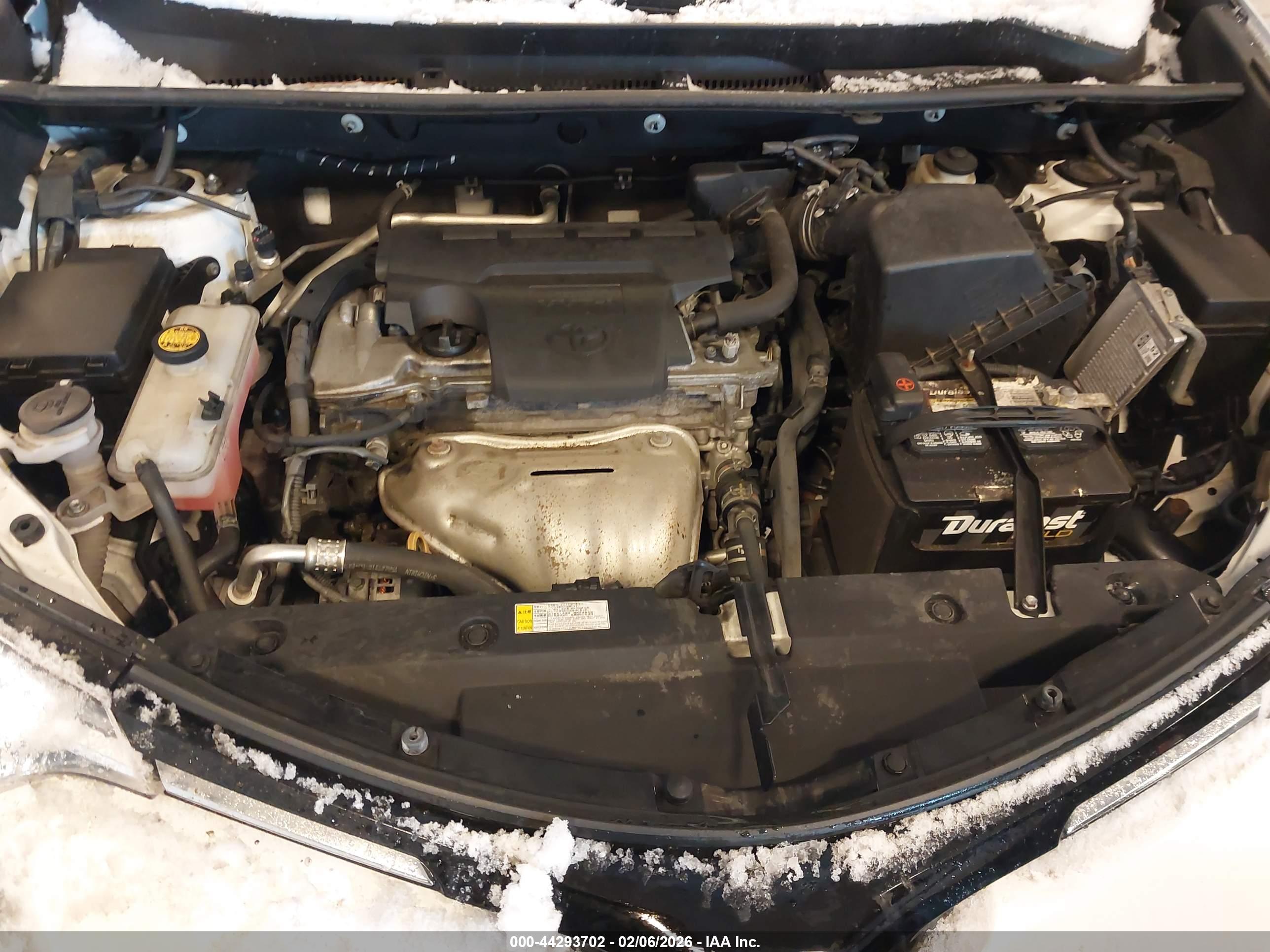 TOYOTA RAV4 image 10