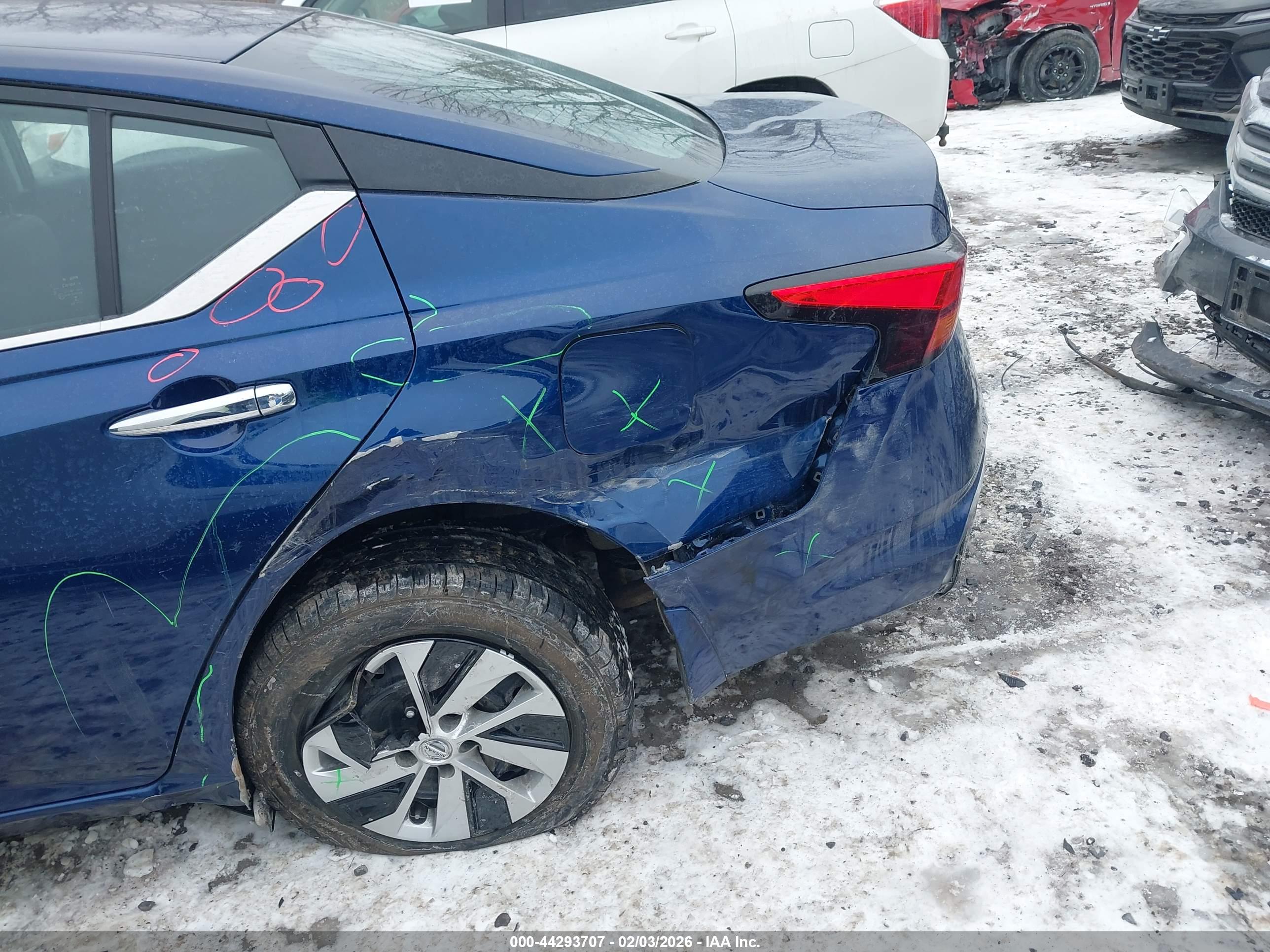 NISSAN ALTIMA image 6