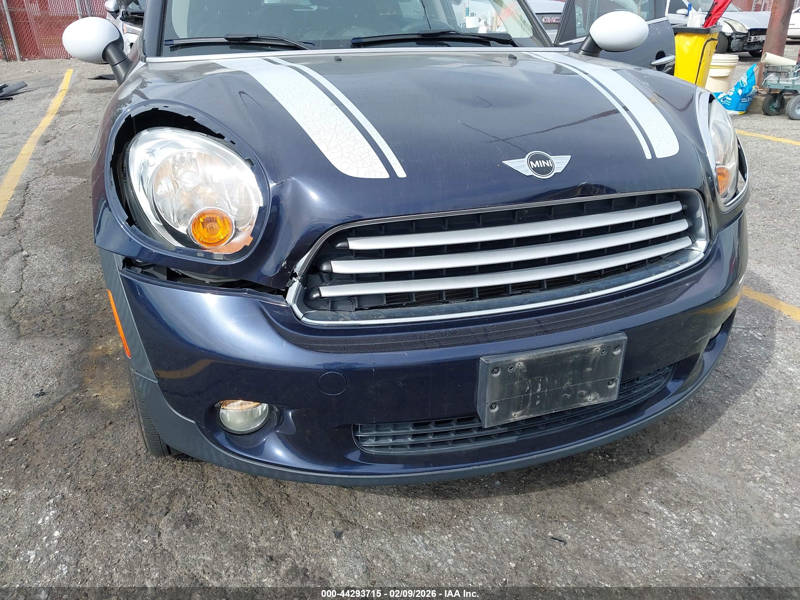 MINI COUNTRYMAN image 6