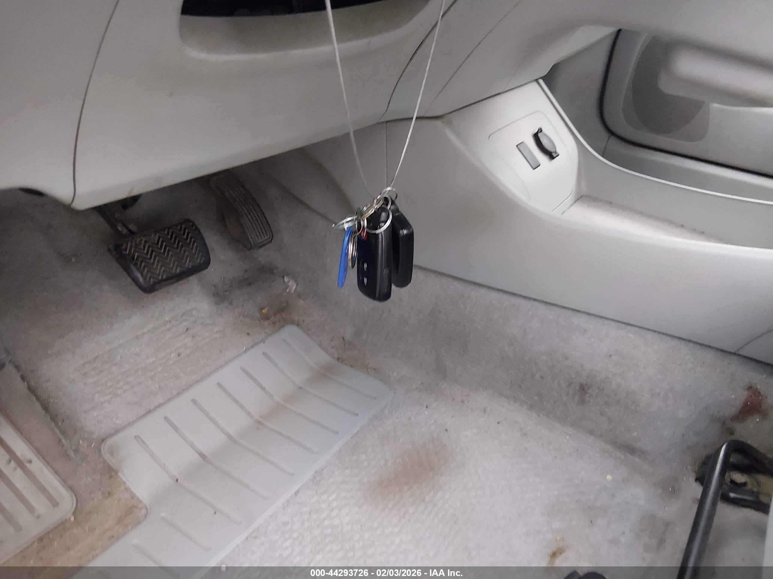TOYOTA PRIUS image 11