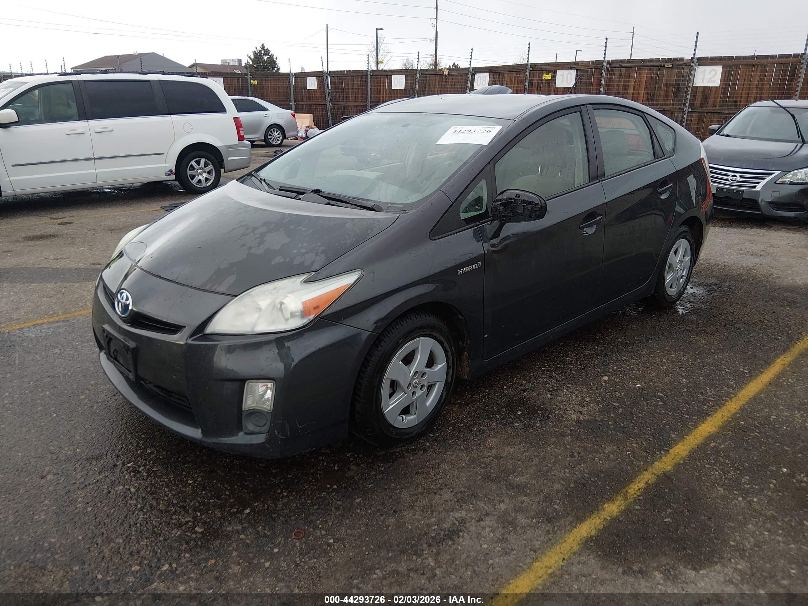 TOYOTA PRIUS image 2