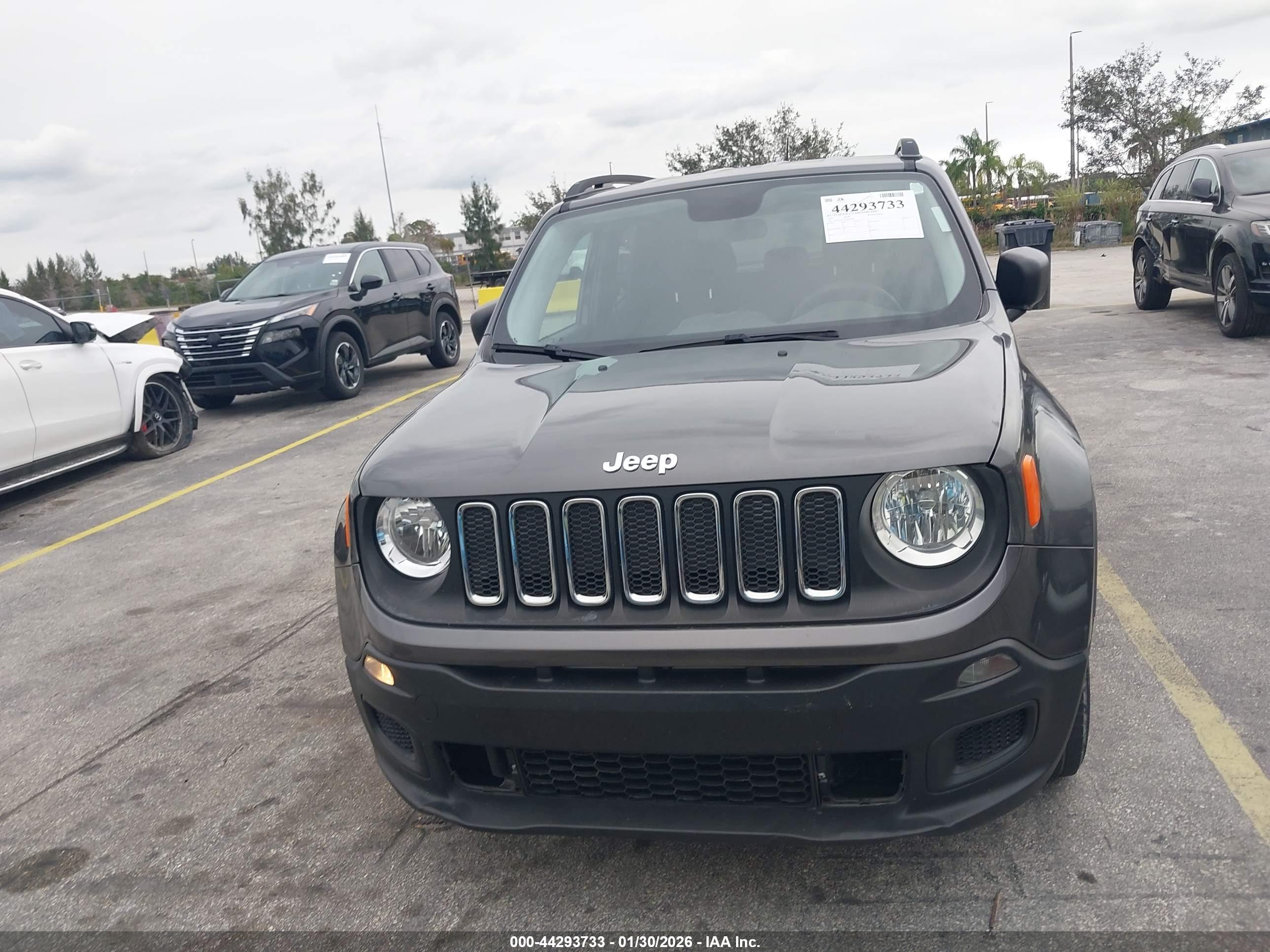JEEP RENEGADE image 6
