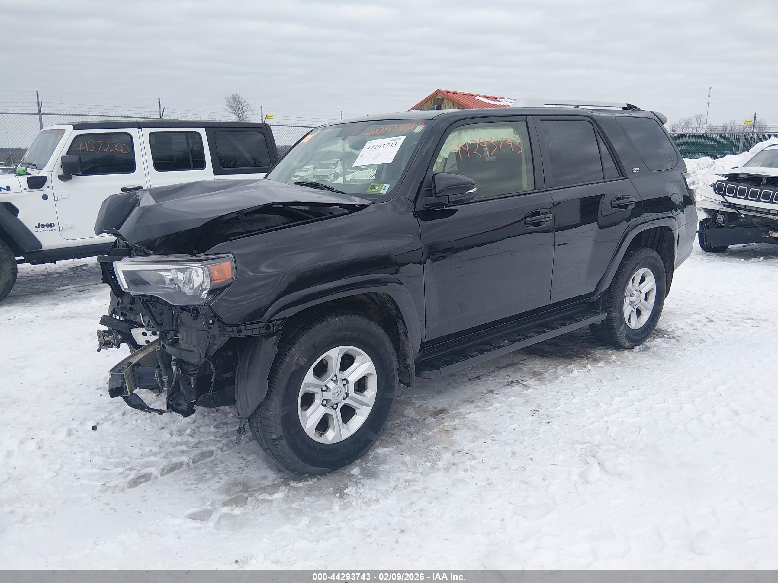 TOYOTA 4RUNNER image 2