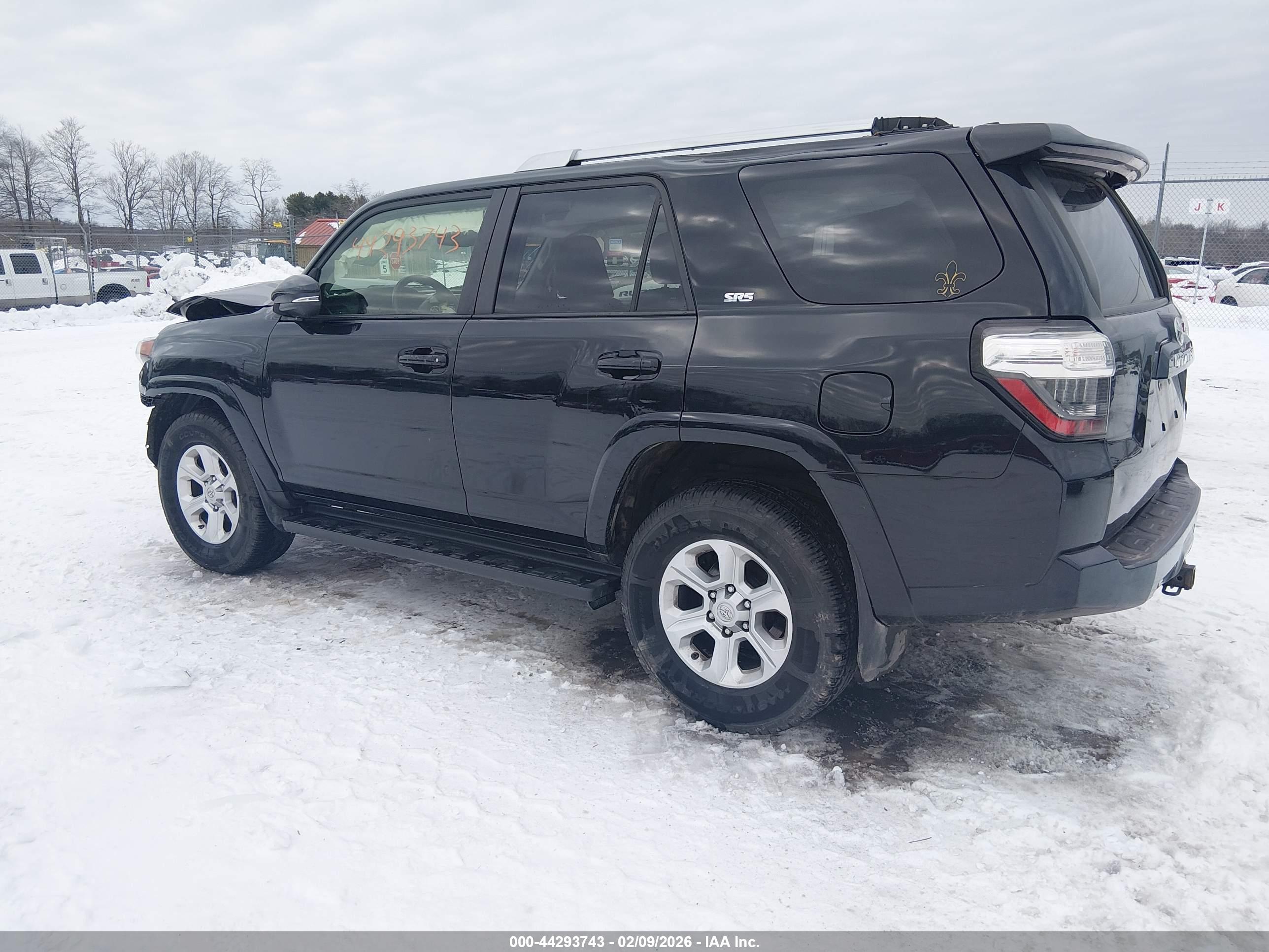 TOYOTA 4RUNNER image 3