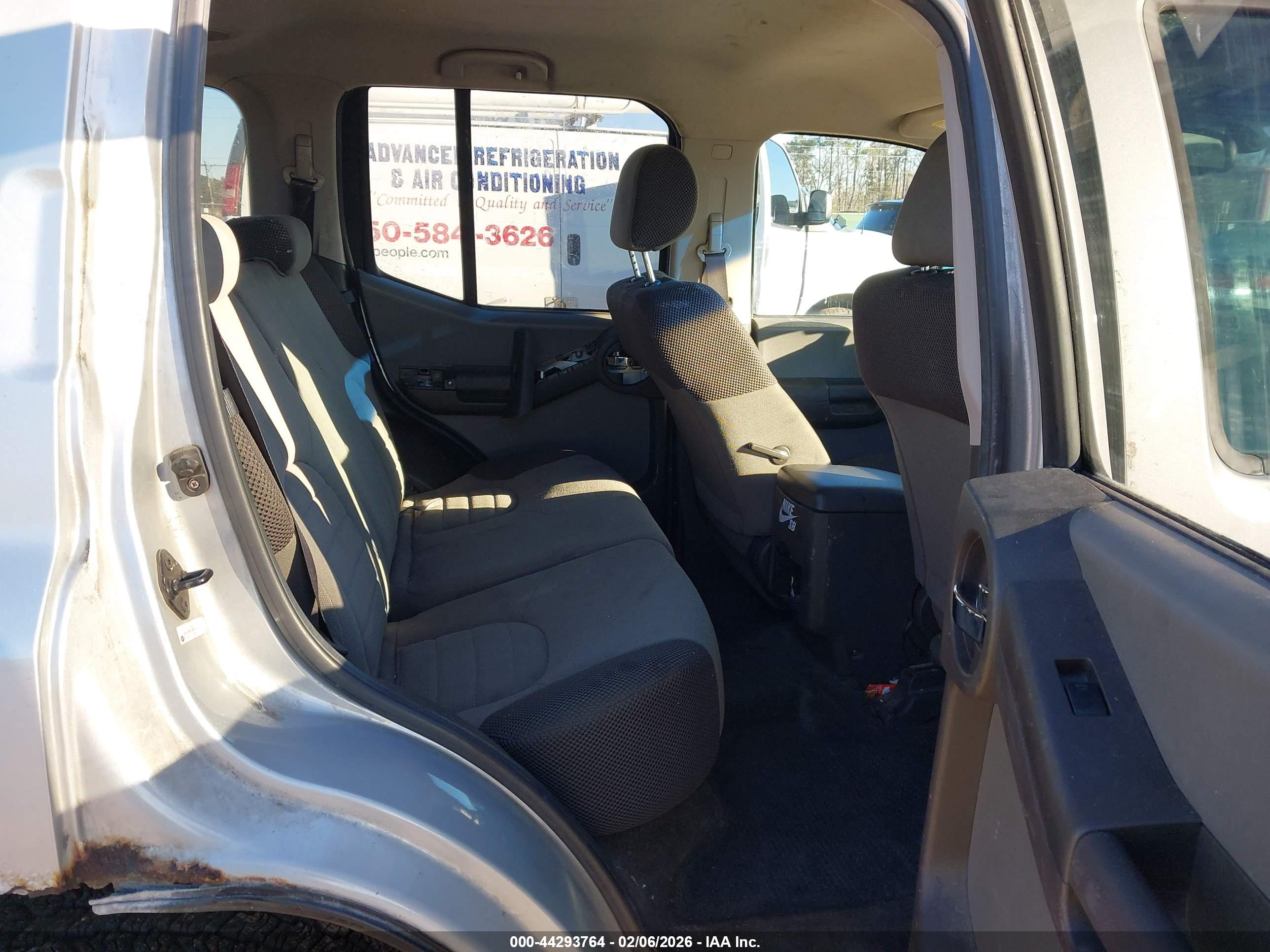 NISSAN XTERRA image 8