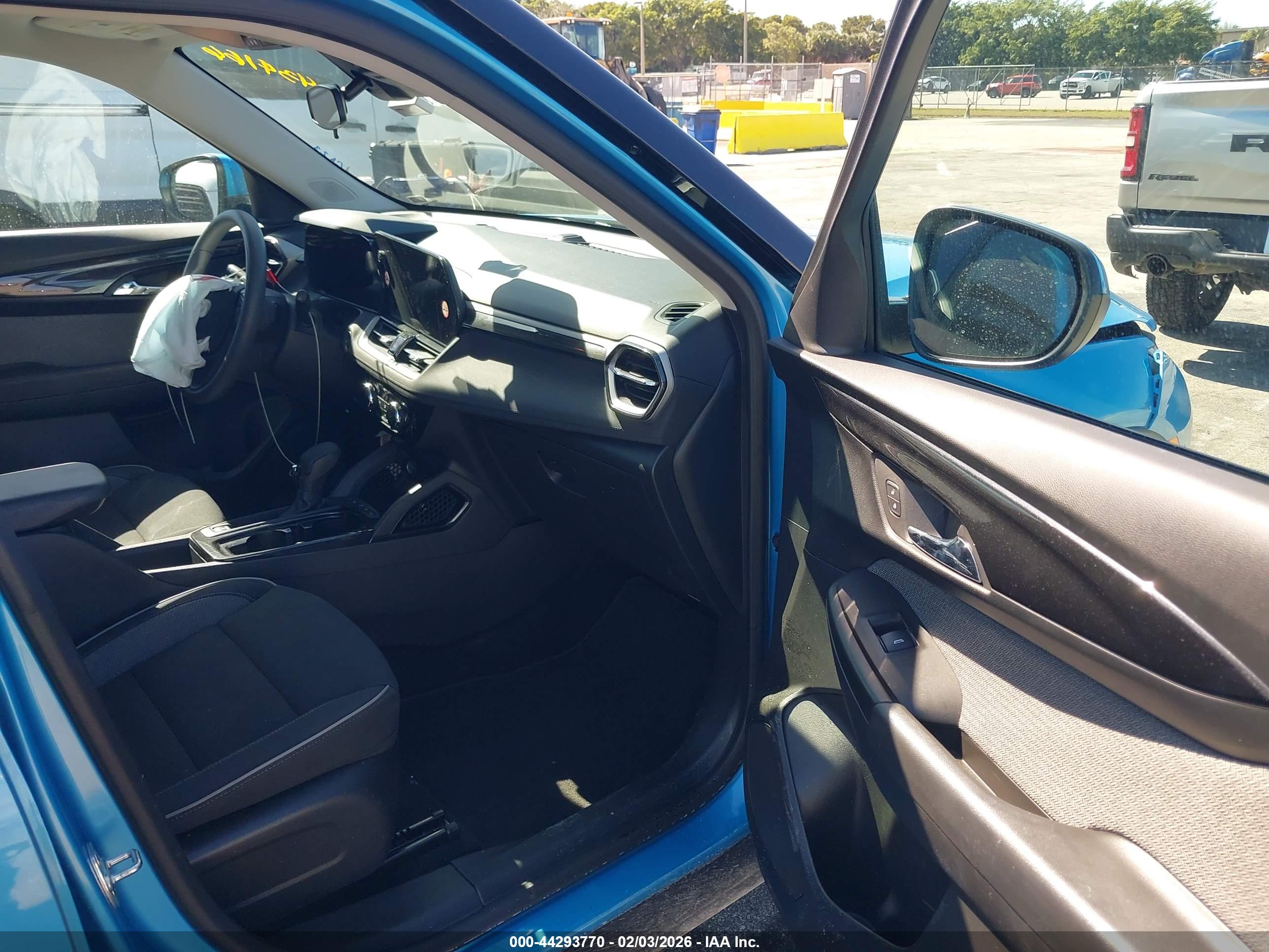 CHEVROLET TRAILBLAZER image 5