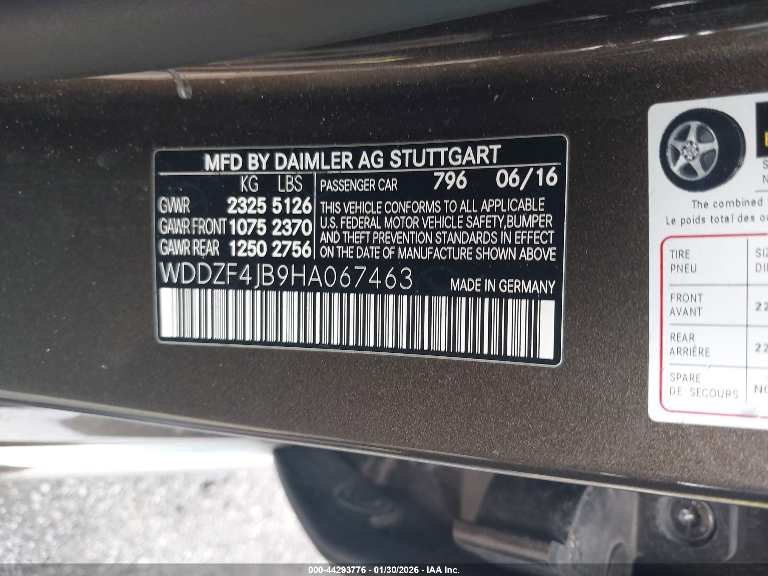 MERCEDES-BENZ E image 9