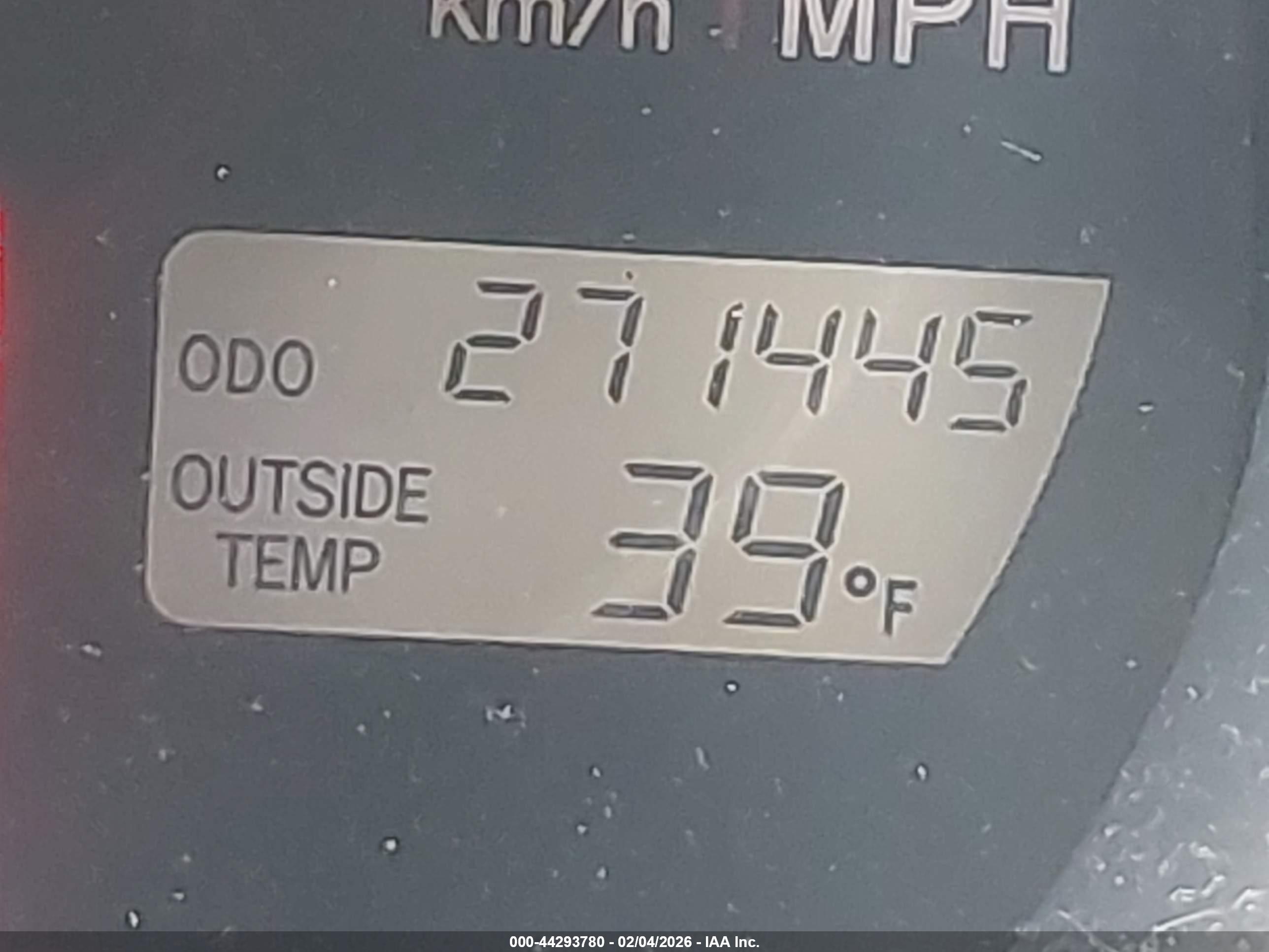 TOYOTA MATRIX image 7