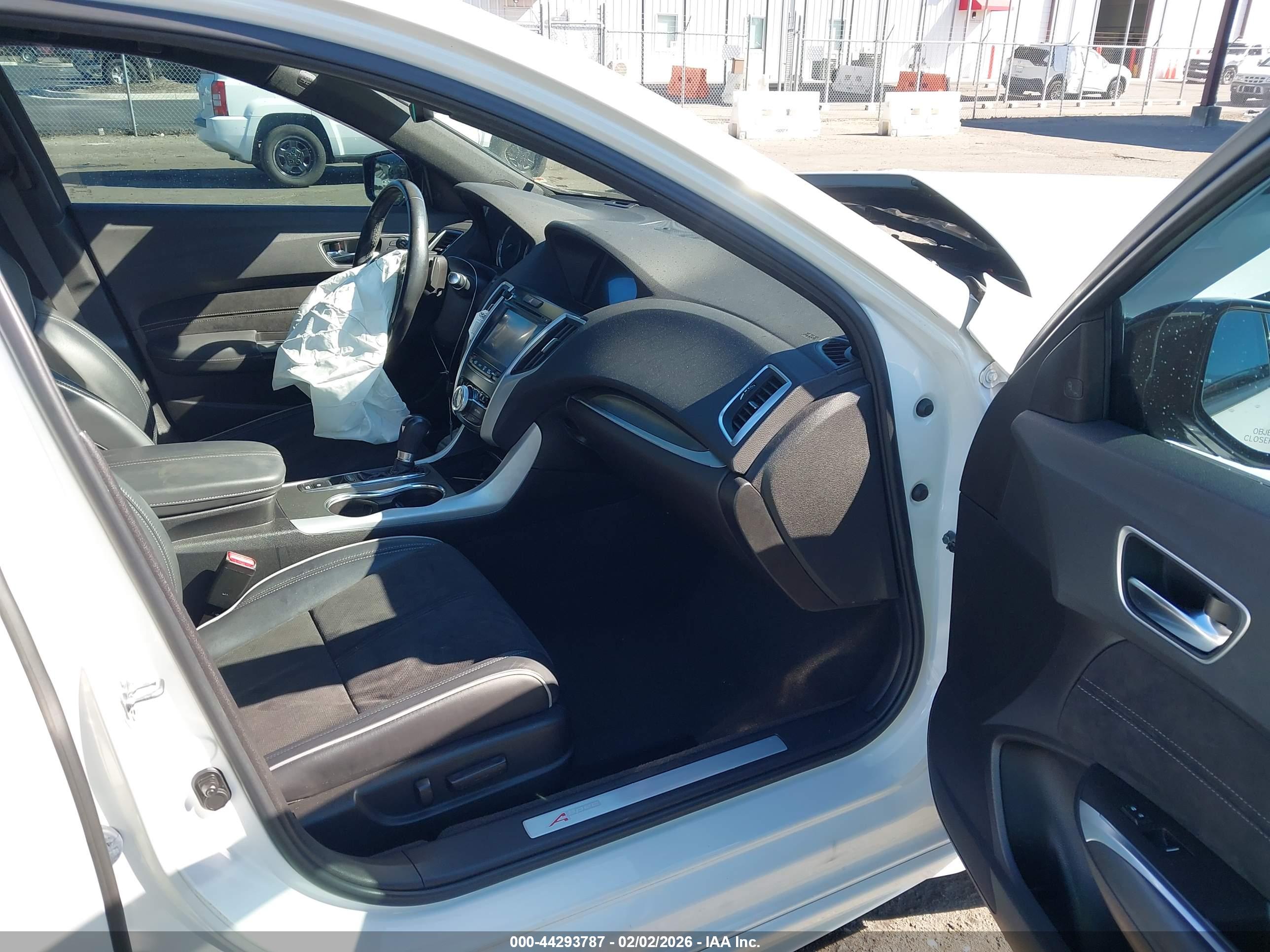 ACURA TLX image 5