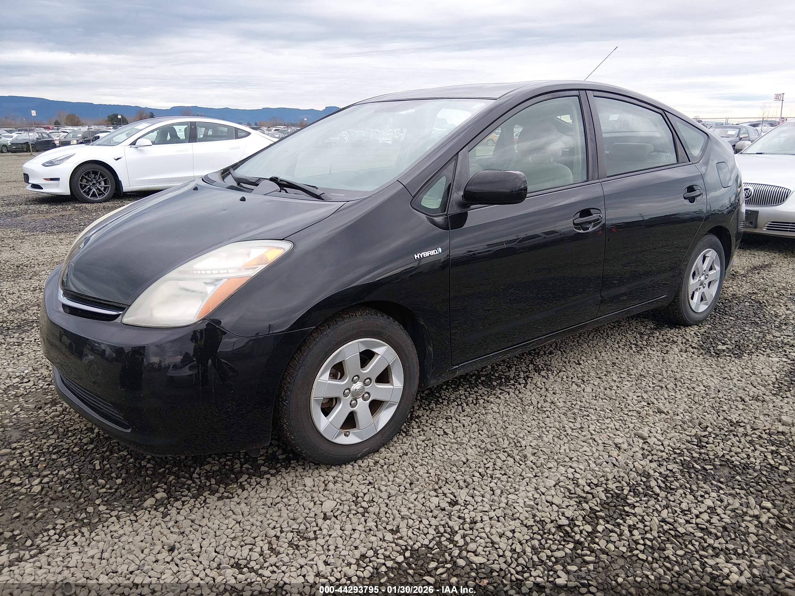 TOYOTA PRIUS image 2