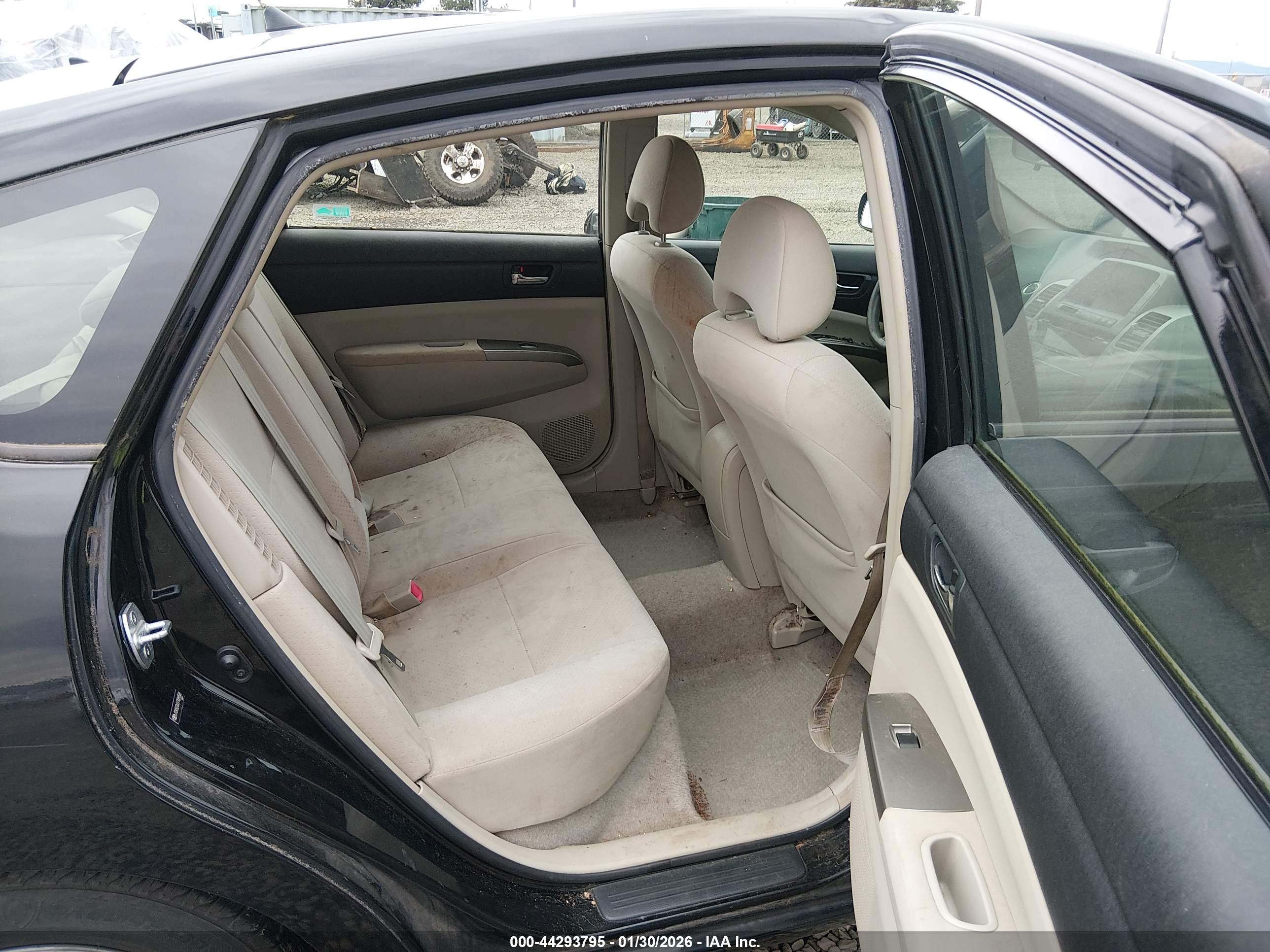TOYOTA PRIUS image 8
