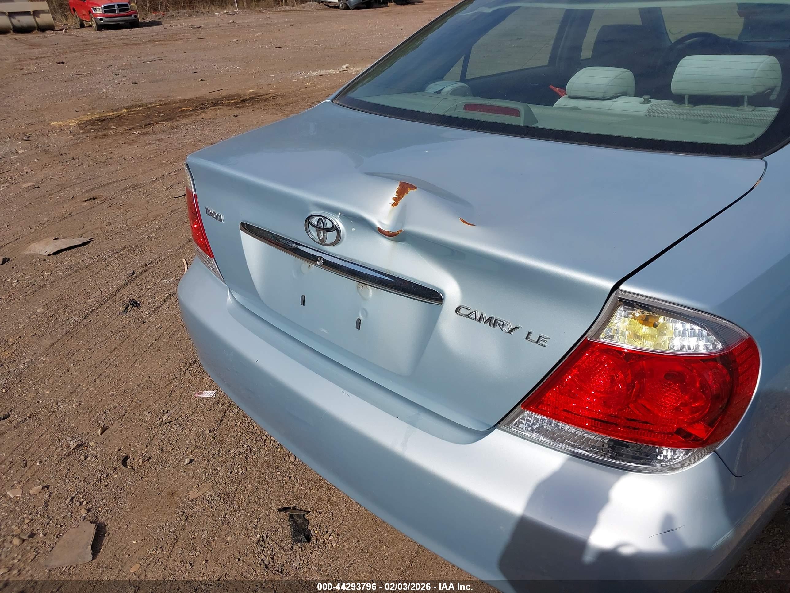 TOYOTA CAMRY image 6