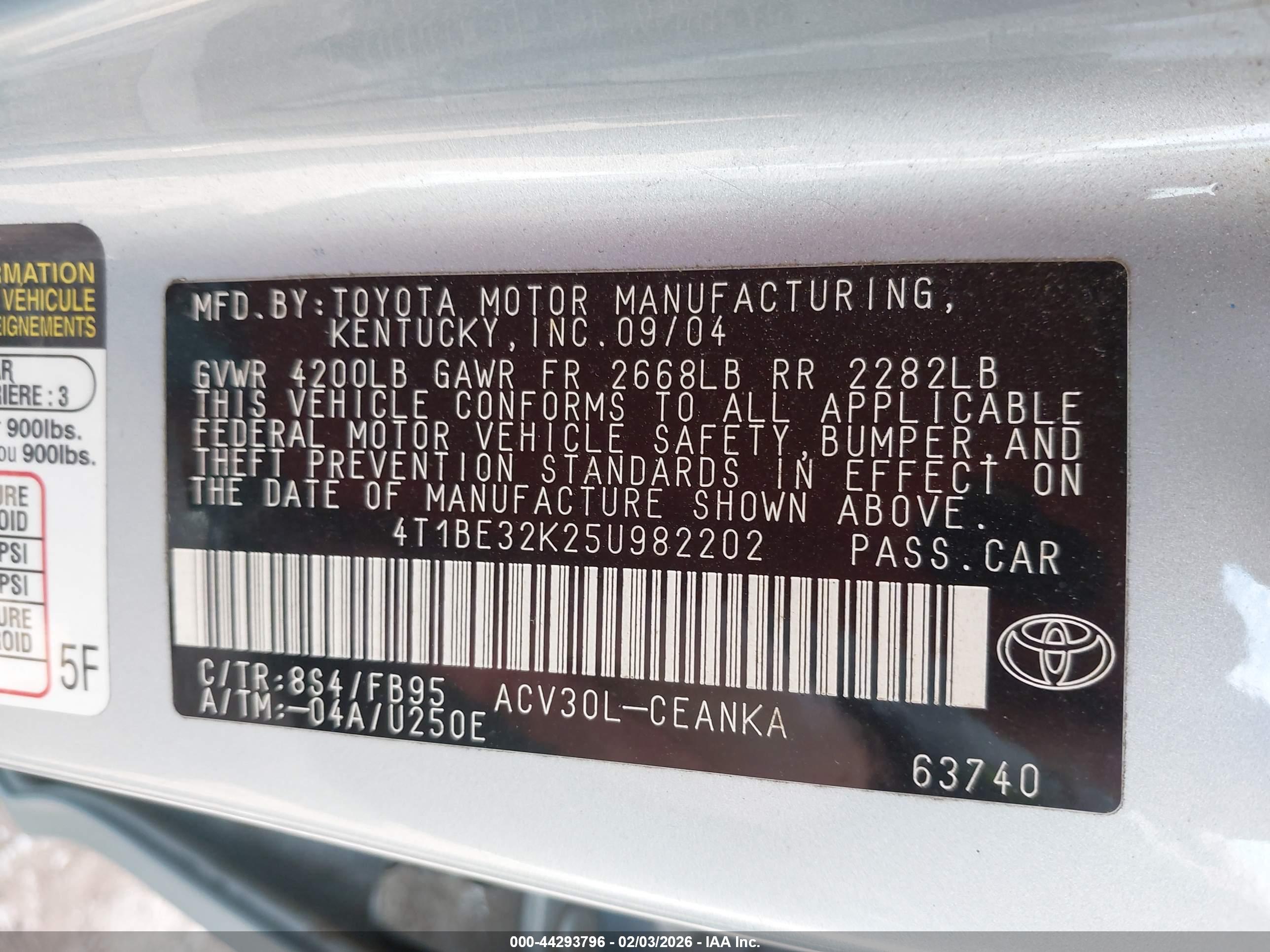 TOYOTA CAMRY image 9