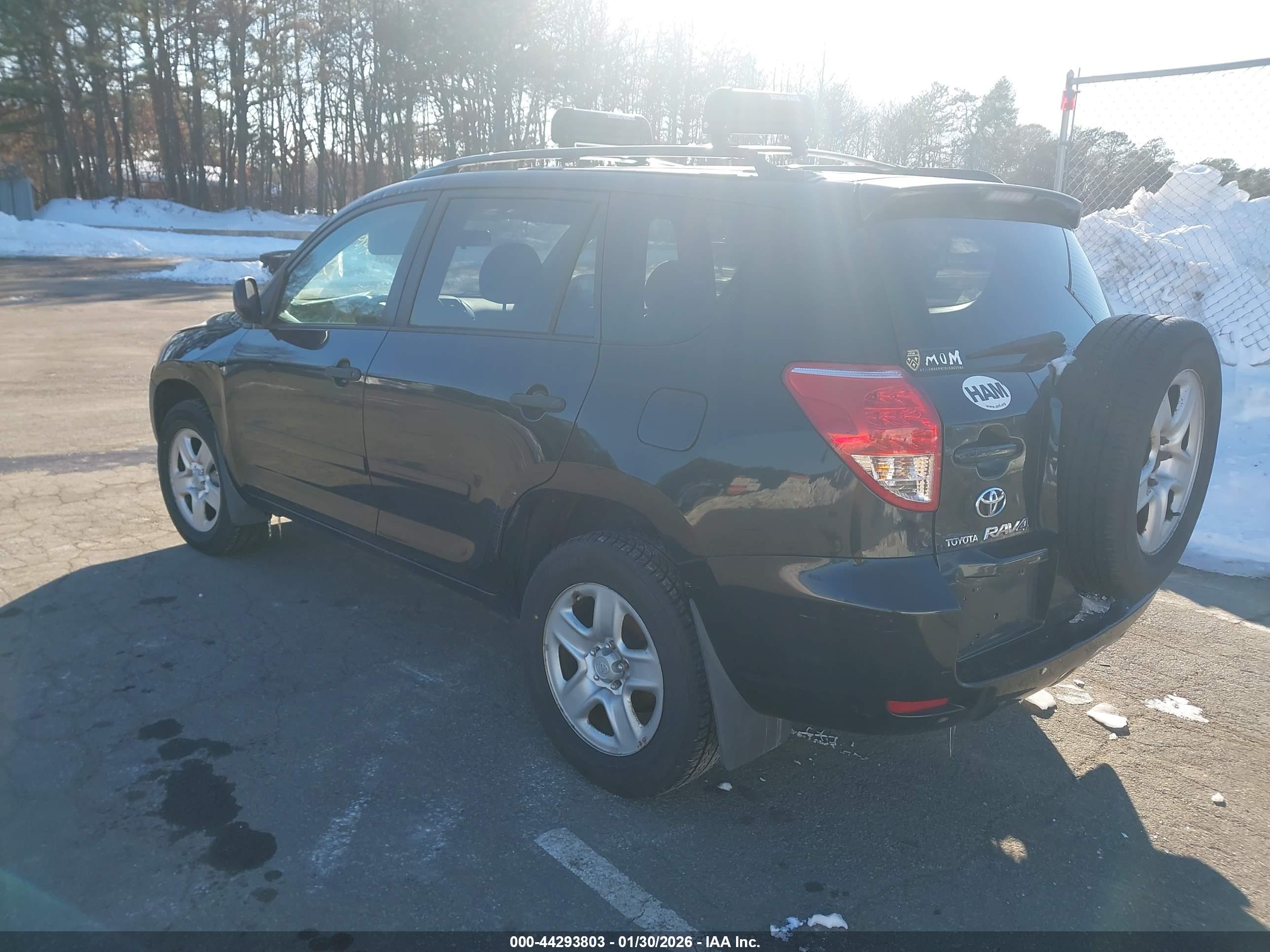TOYOTA RAV4 image 3