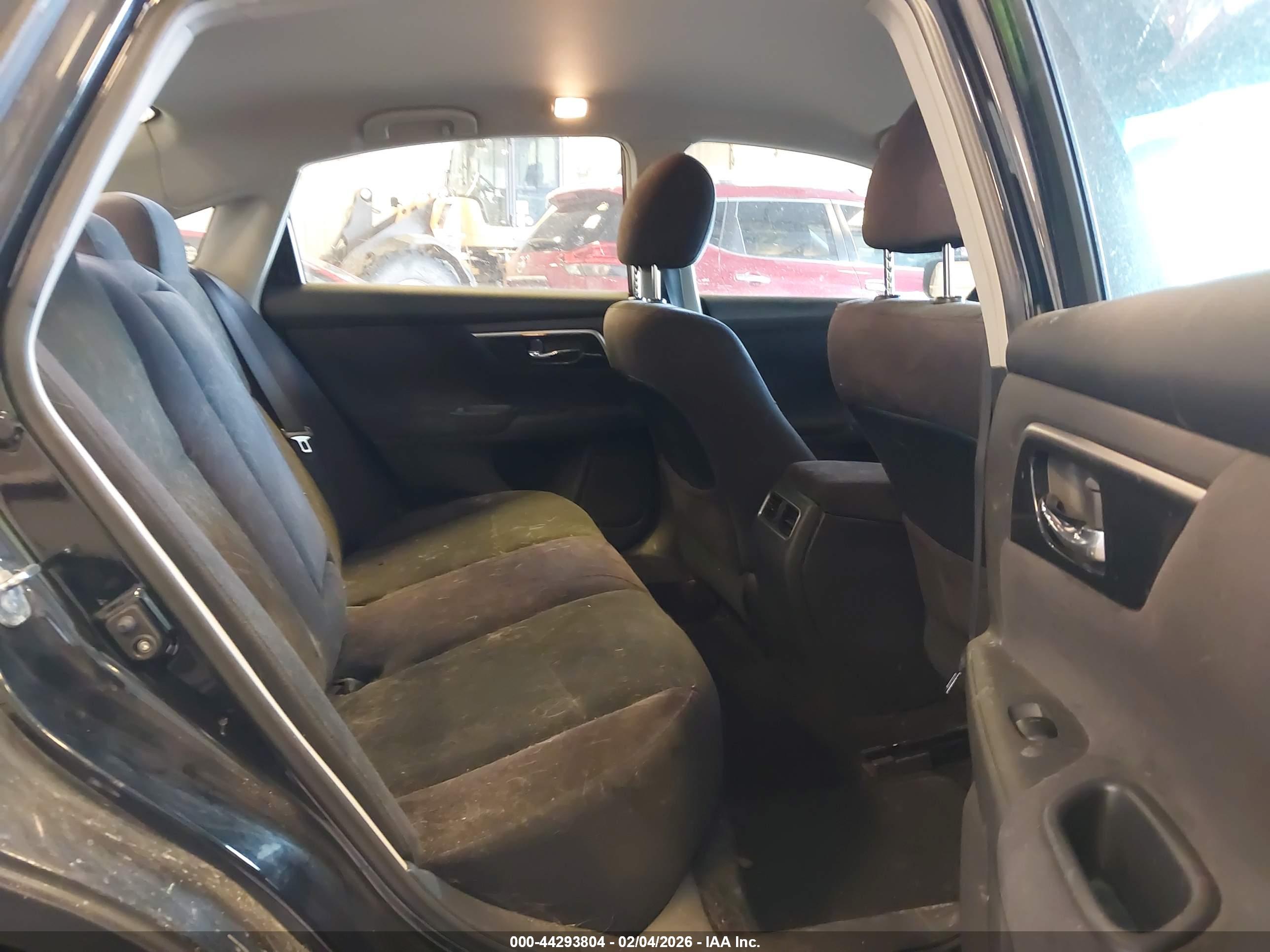 NISSAN ALTIMA image 8