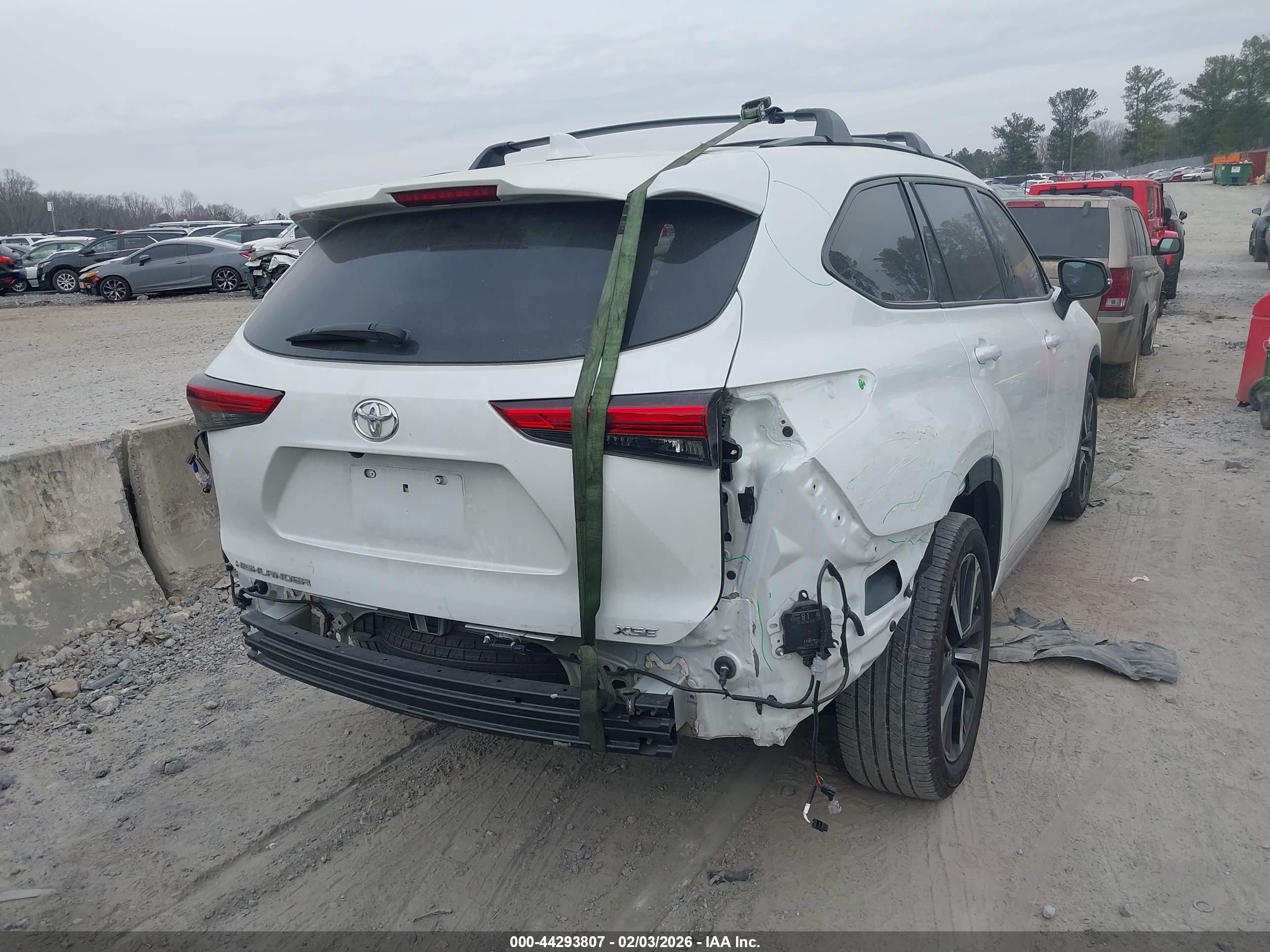TOYOTA HIGHLANDER image 4