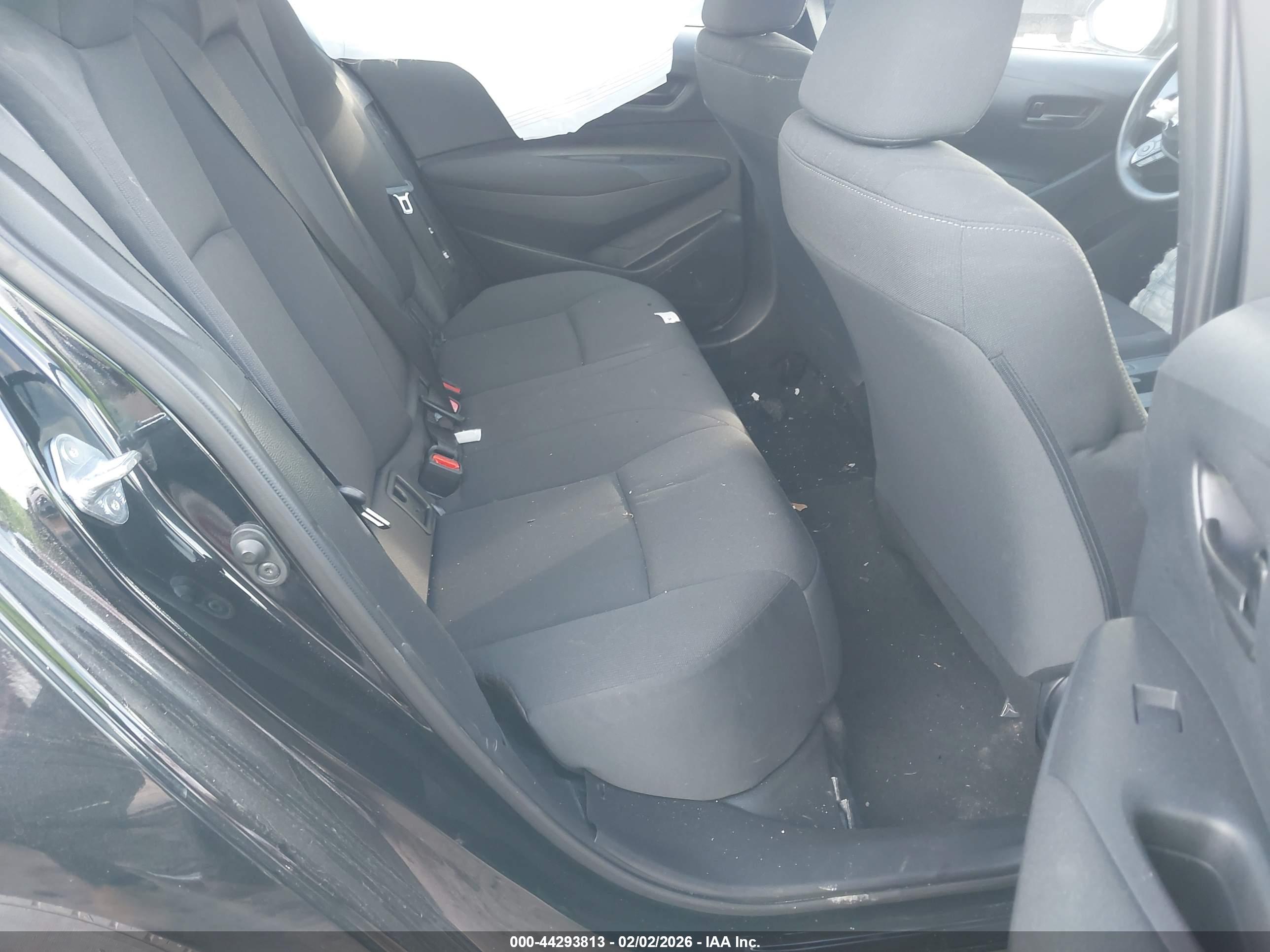 TOYOTA COROLLA image 8