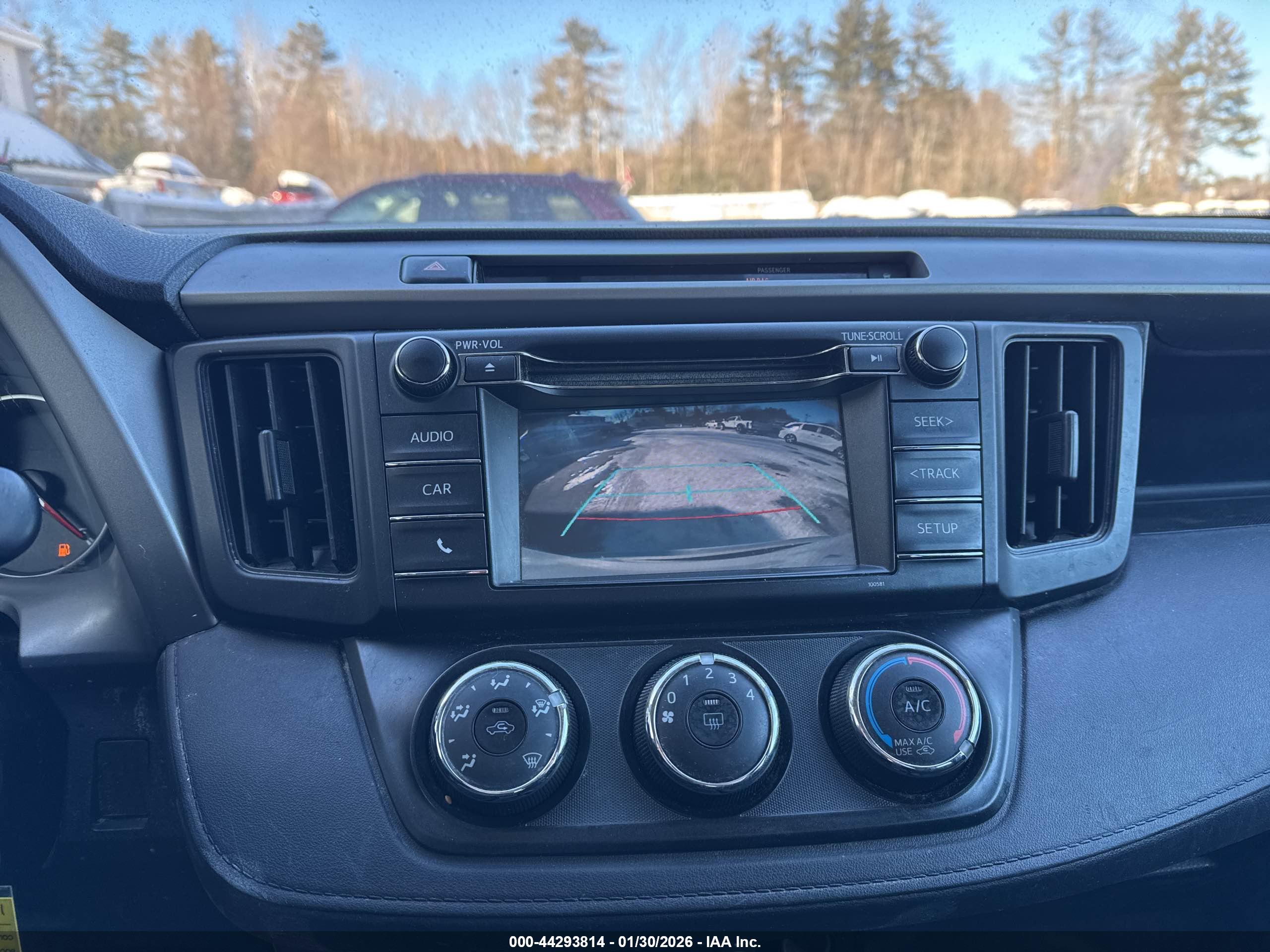 TOYOTA RAV4 image 6