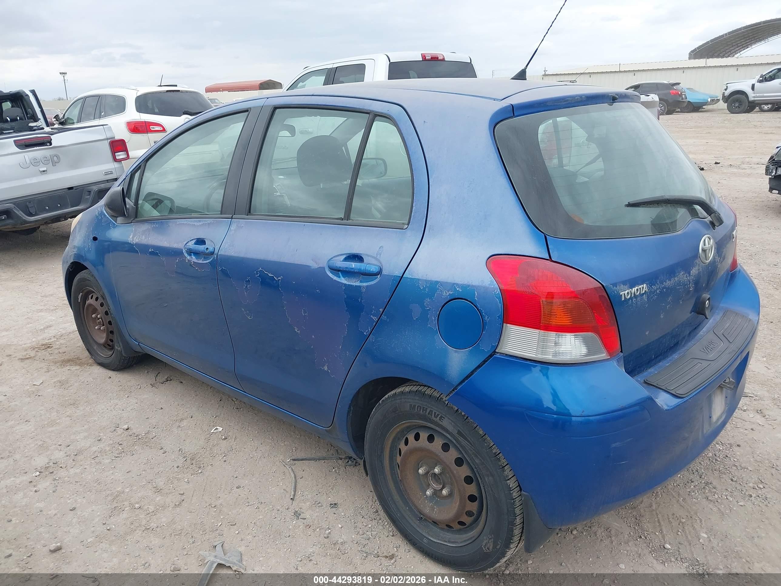 TOYOTA YARIS image 3