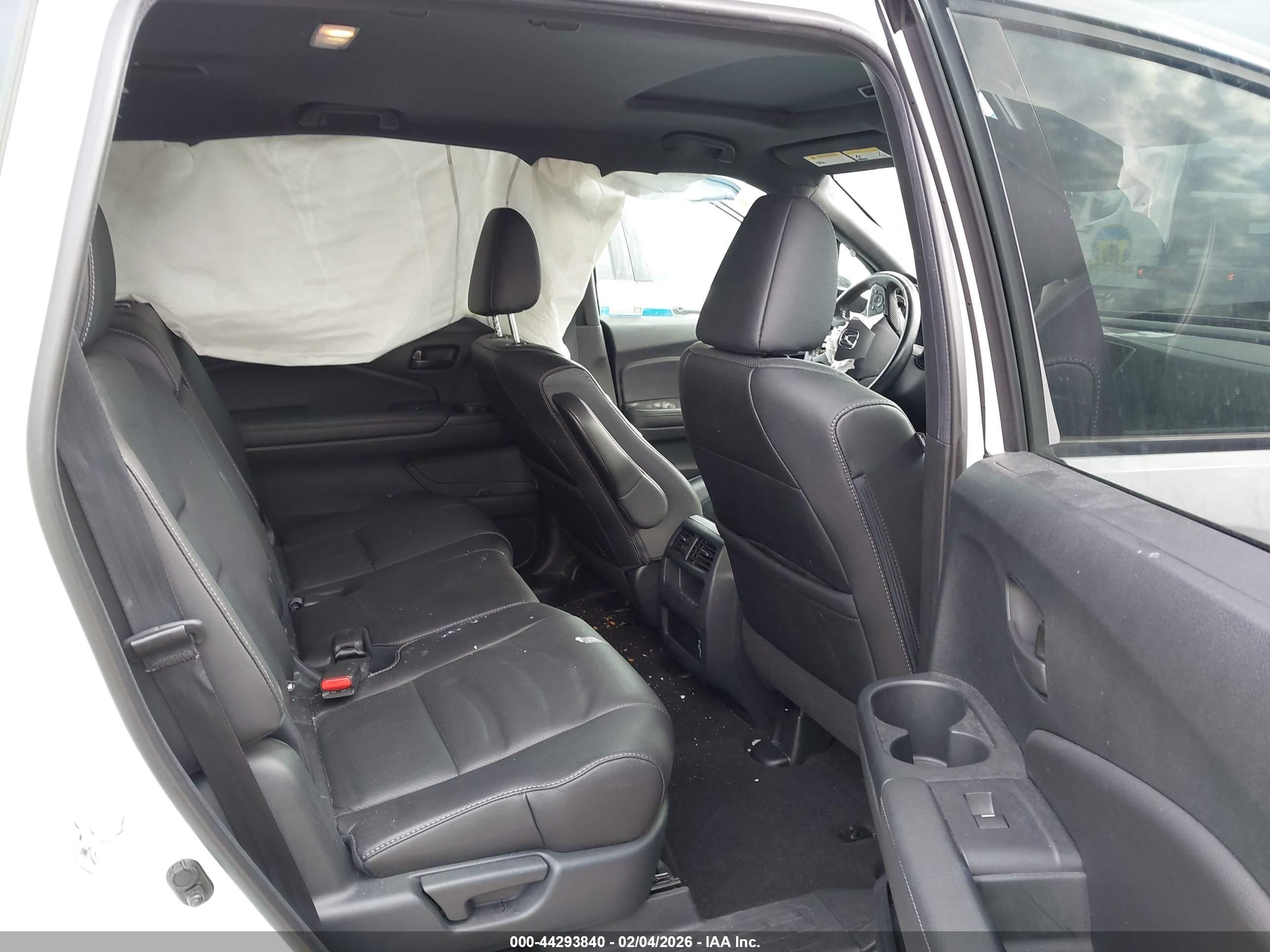 HONDA PASSPORT image 8