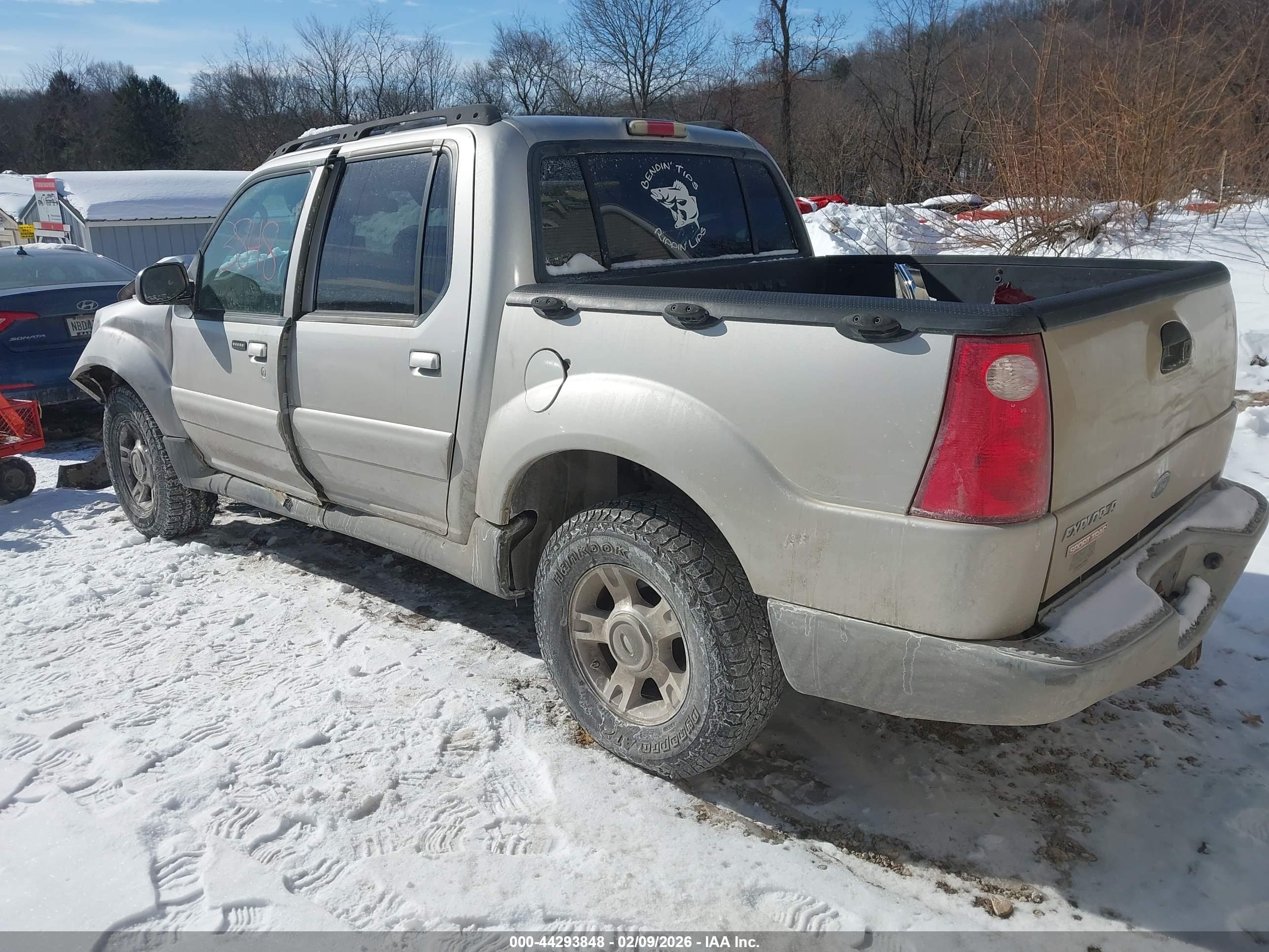 FORD EXPLORER image 3