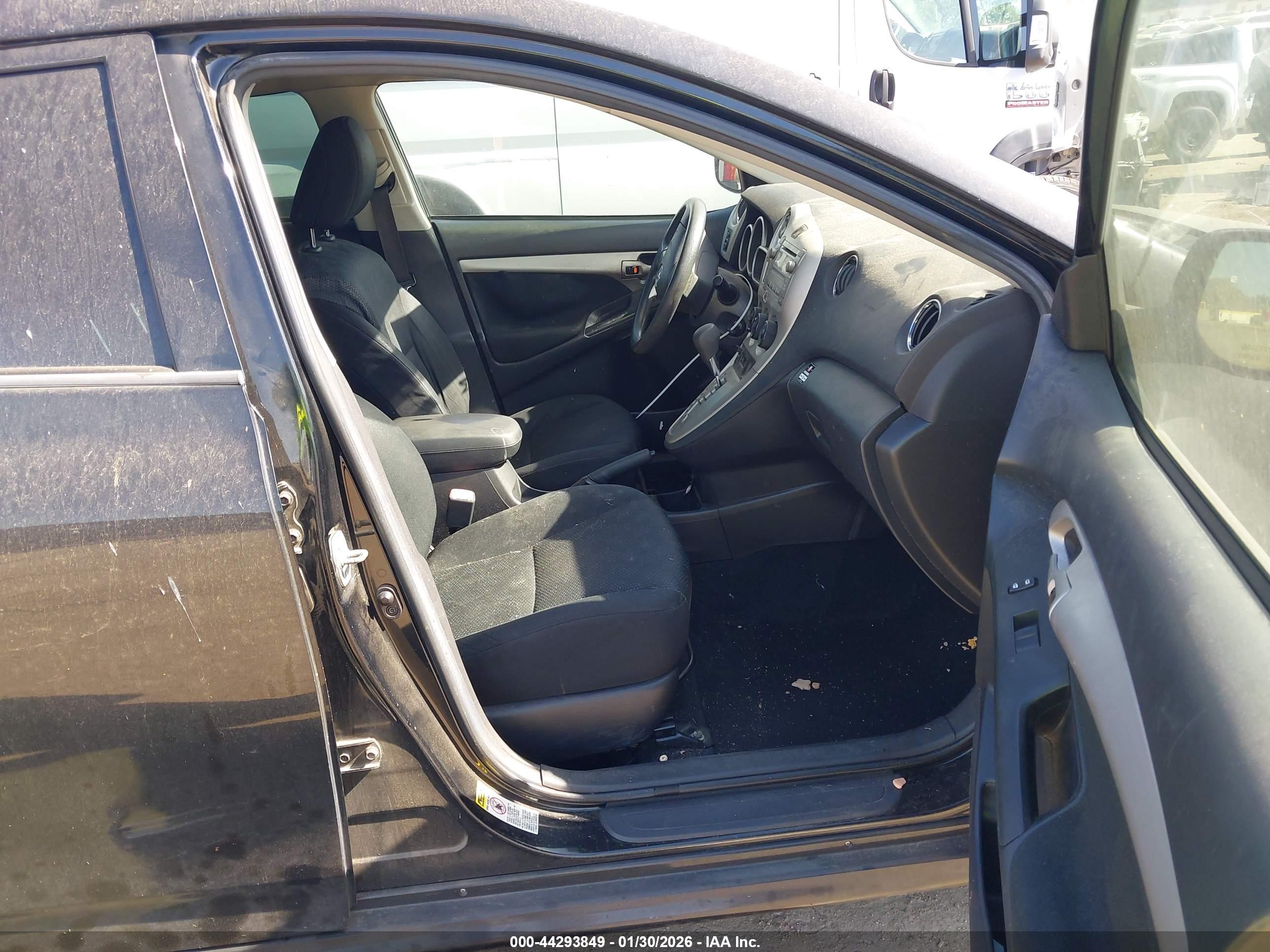 TOYOTA MATRIX image 5