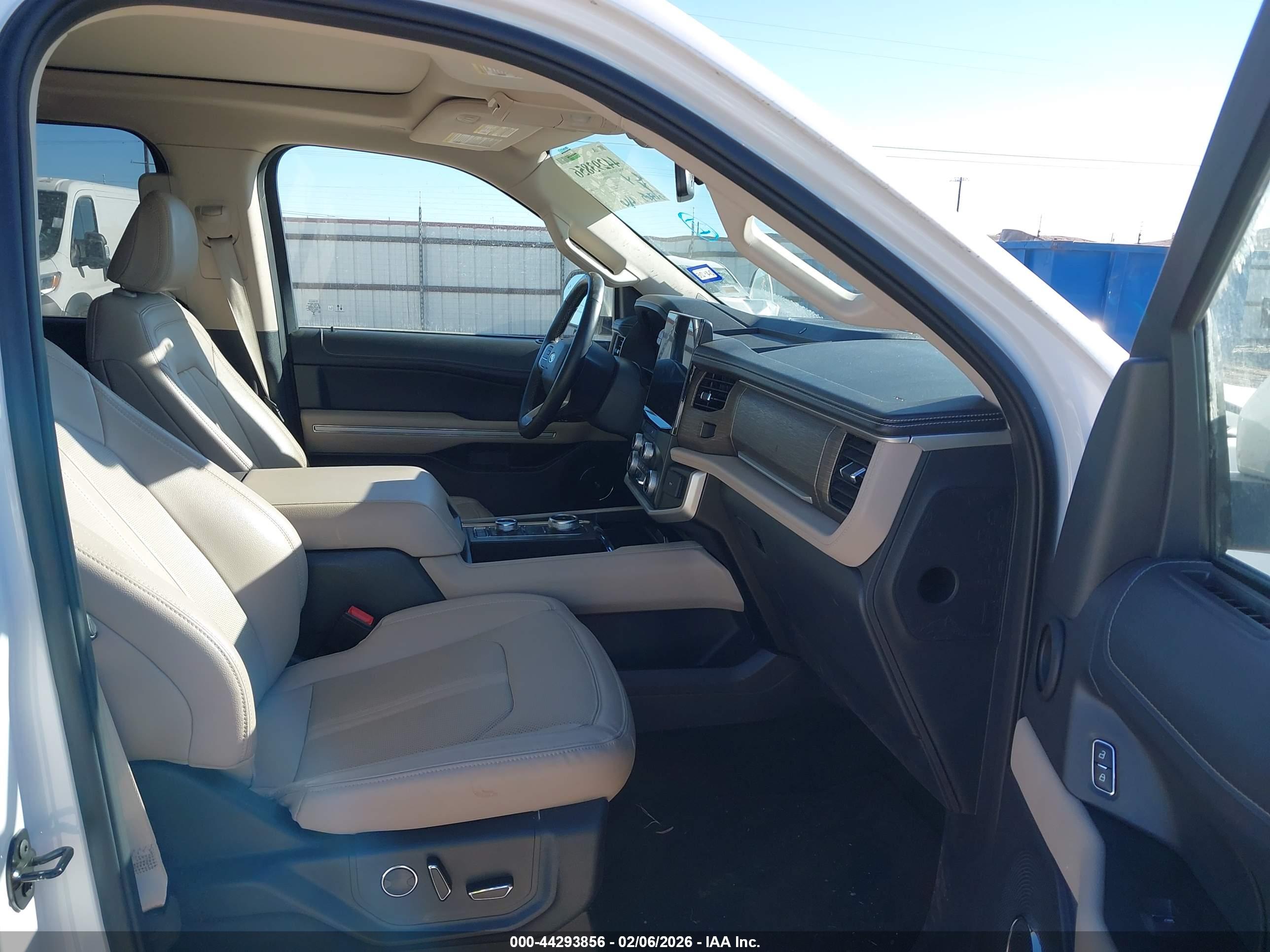 FORD EXPEDITION image 5