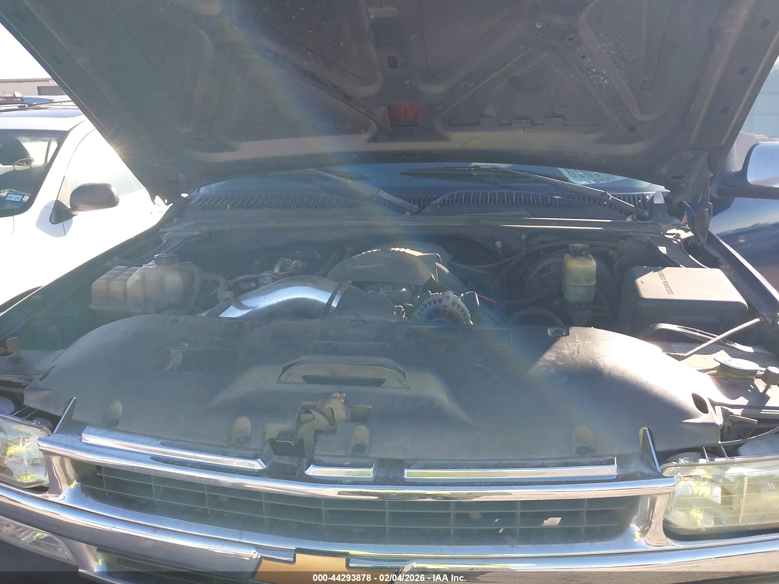 CHEVROLET SILVERADO image 10