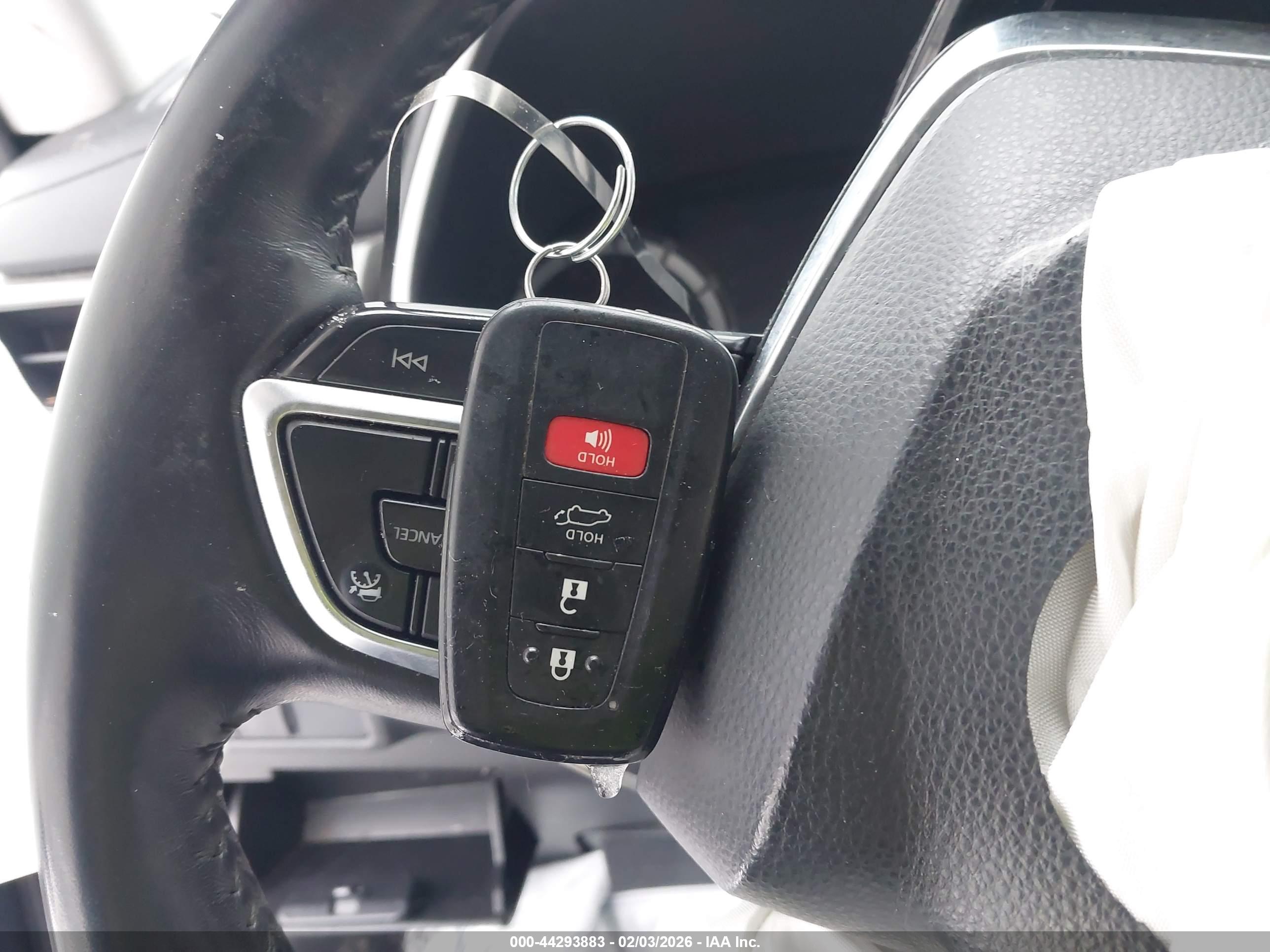 TOYOTA HIGHLANDER image 11