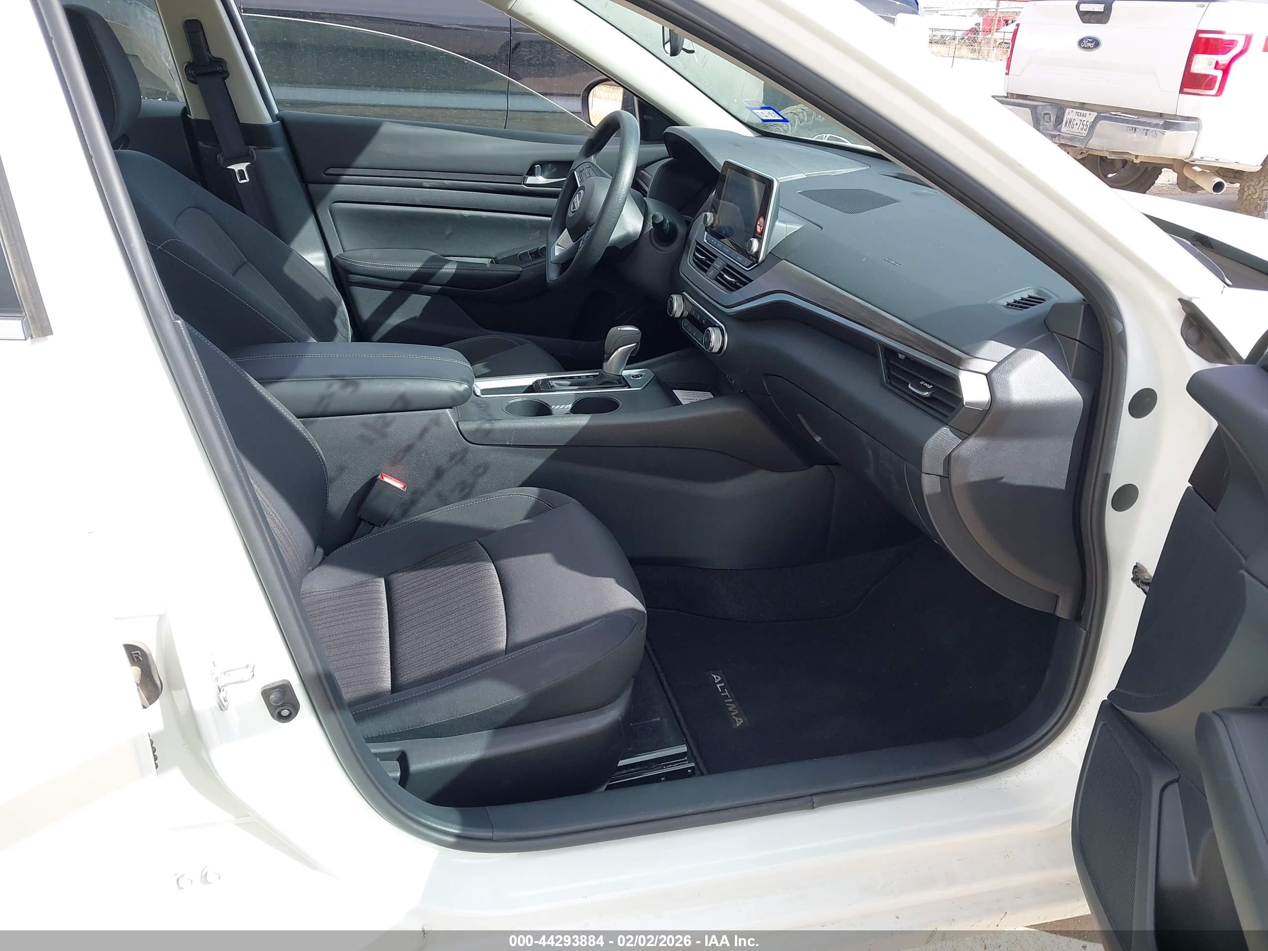 NISSAN ALTIMA image 5