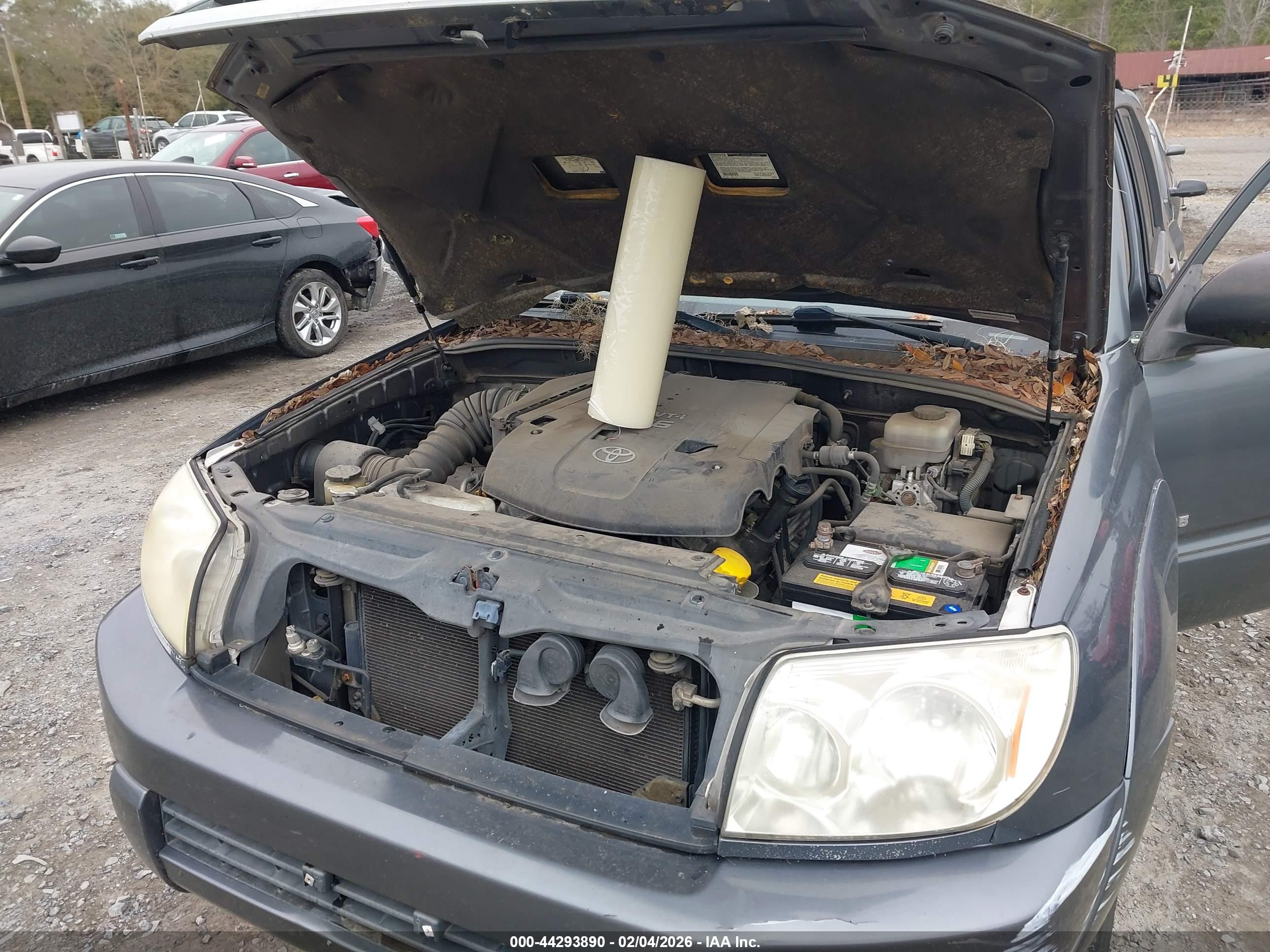TOYOTA 4RUNNER image 10