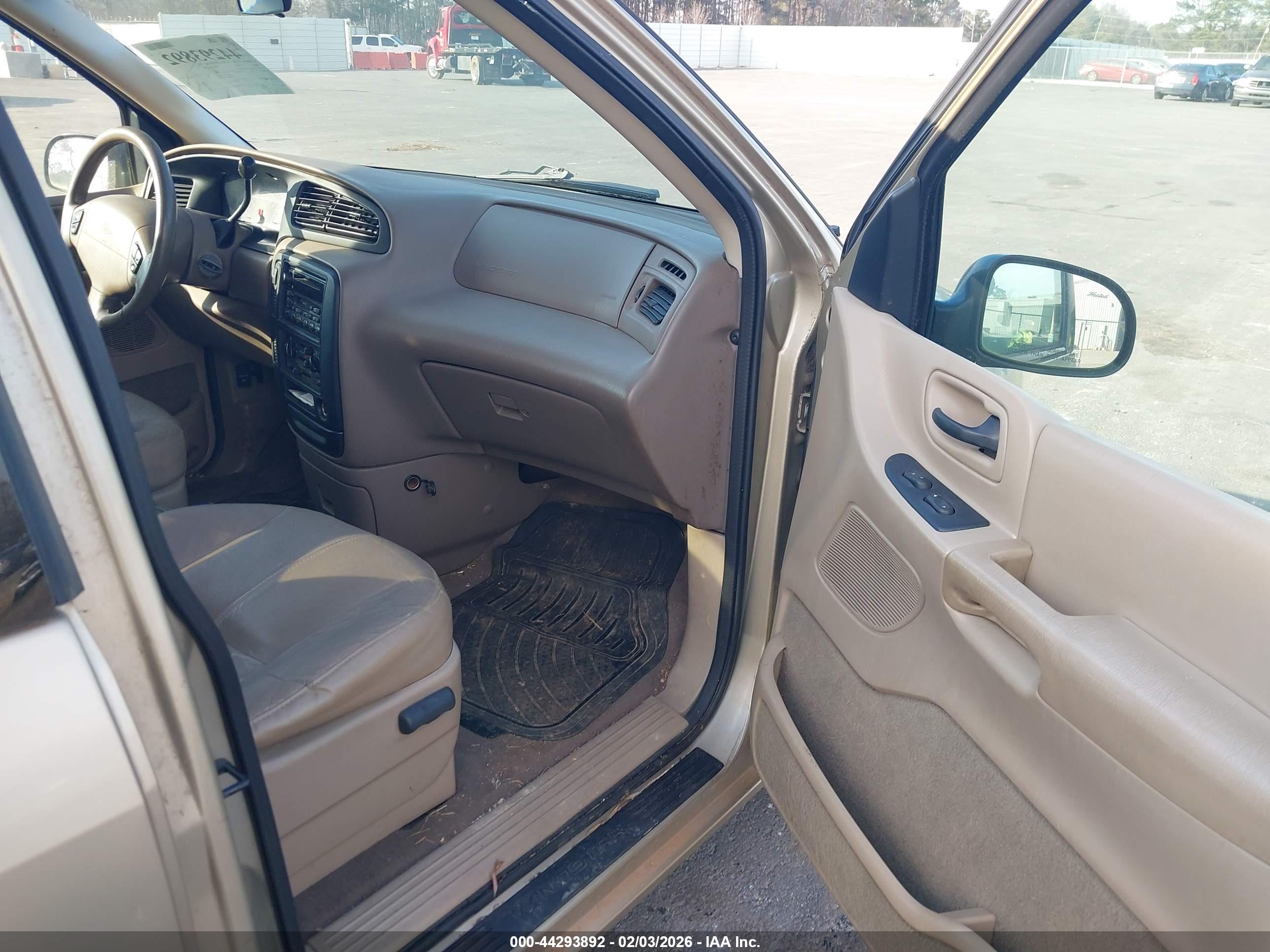 FORD WINDSTAR image 5