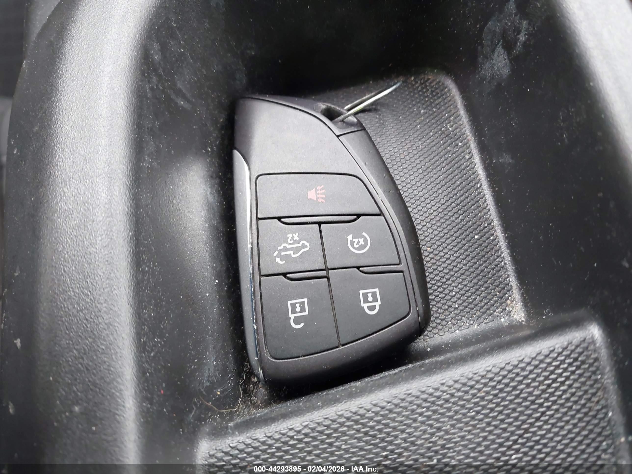GMC SIERRA image 11