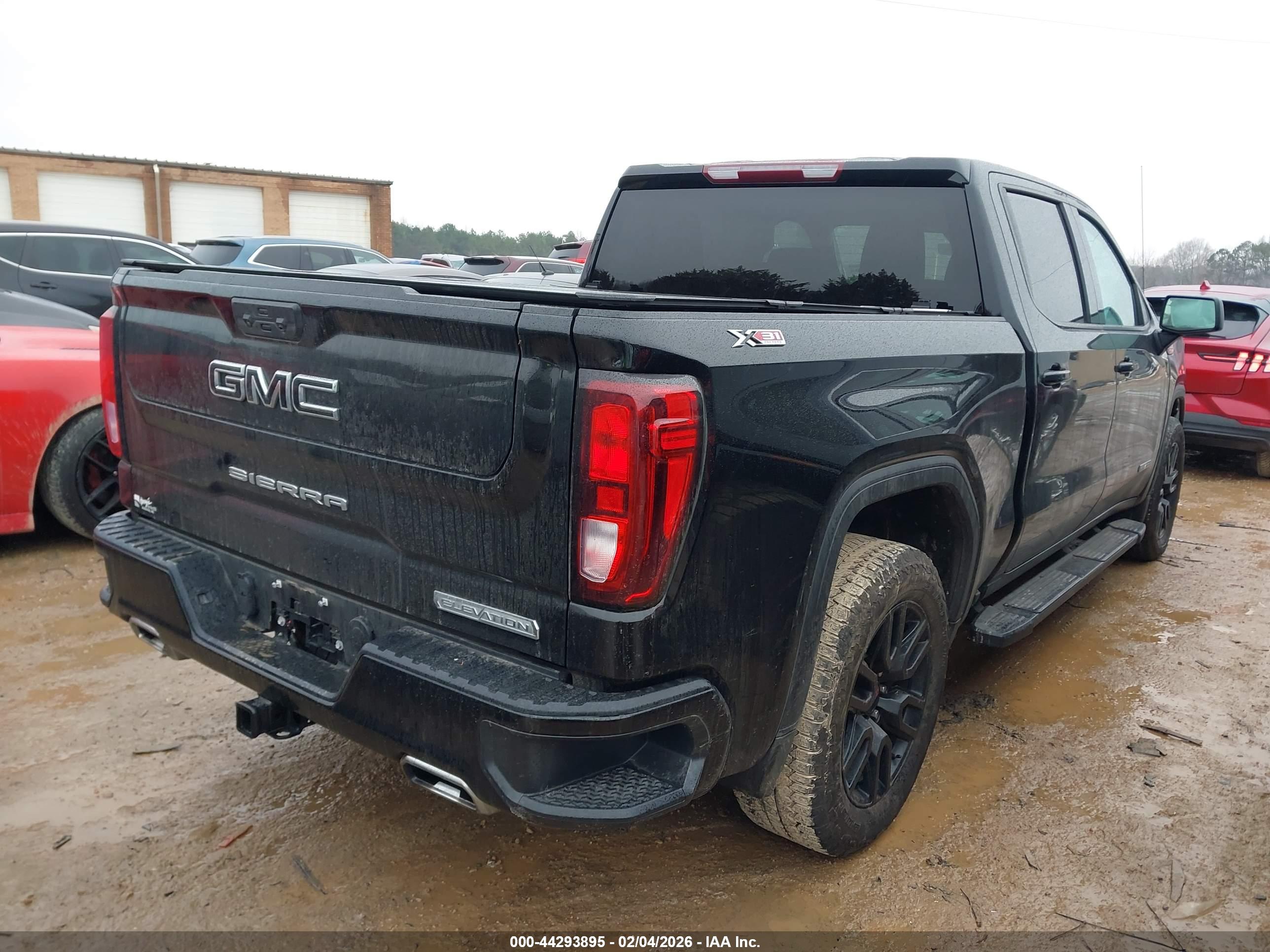 GMC SIERRA image 4