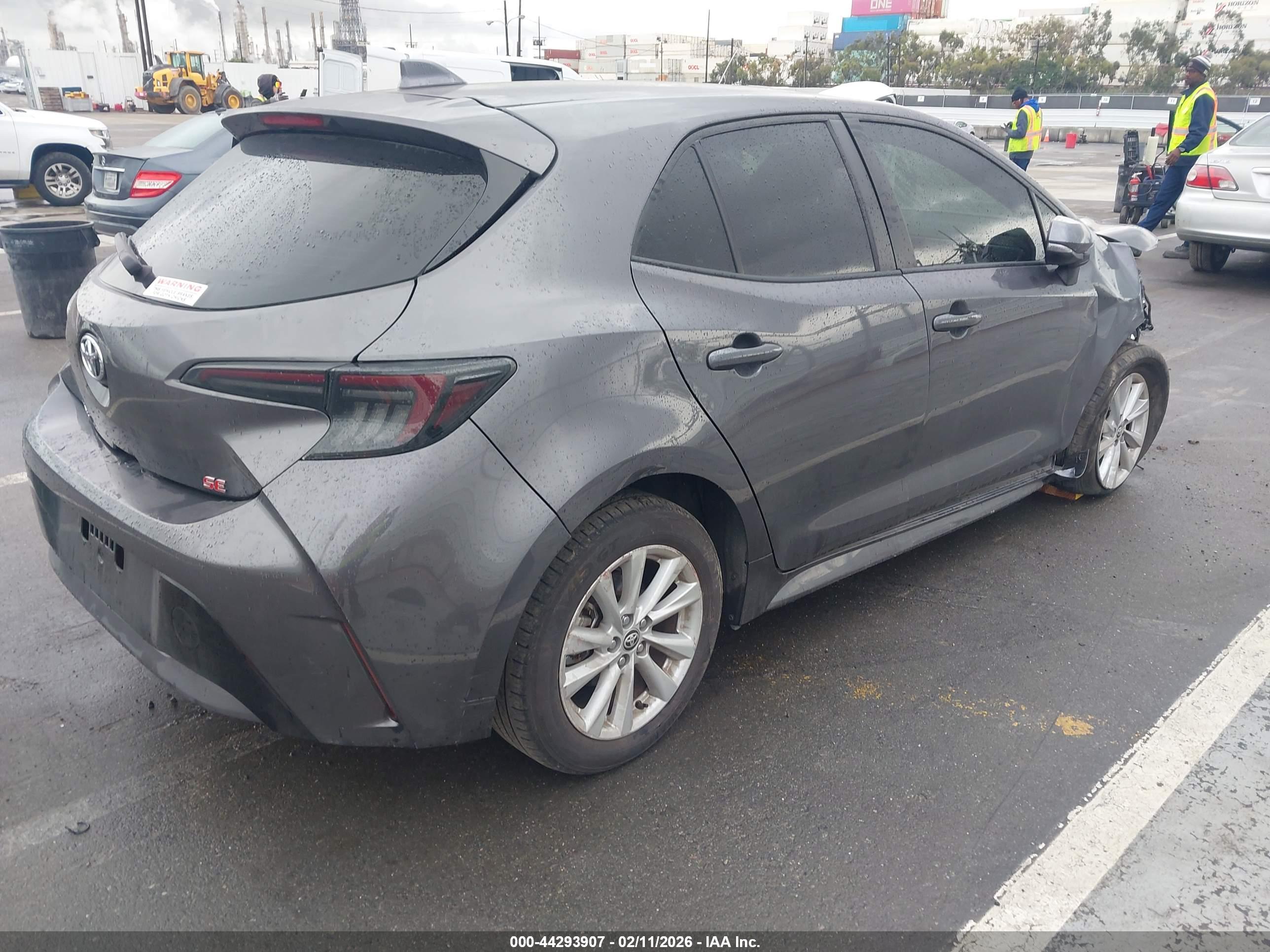 TOYOTA COROLLA image 4